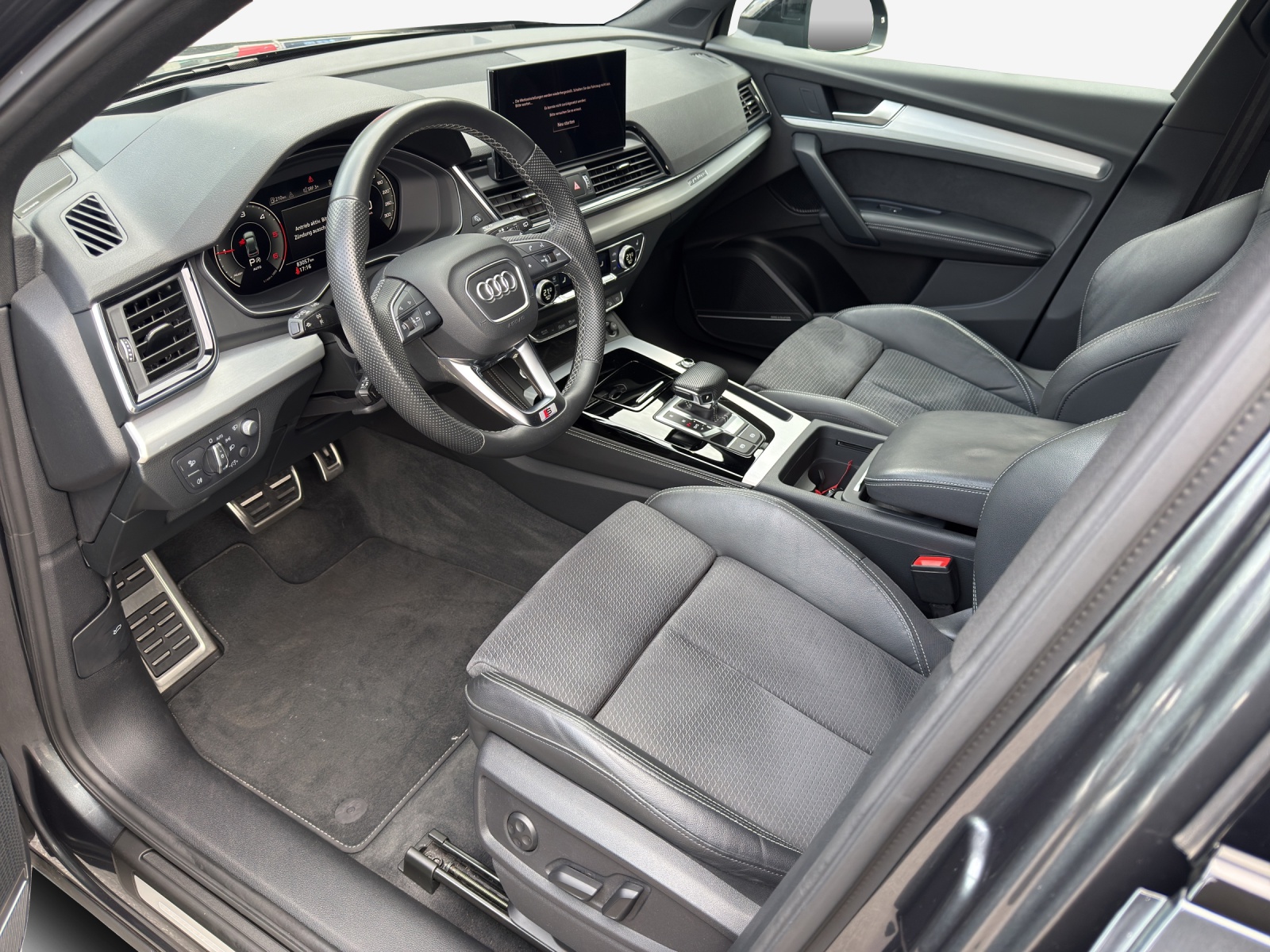 AUDI Q5 Sportback 40 TDI Blackedition quattro S-tronic-image-7