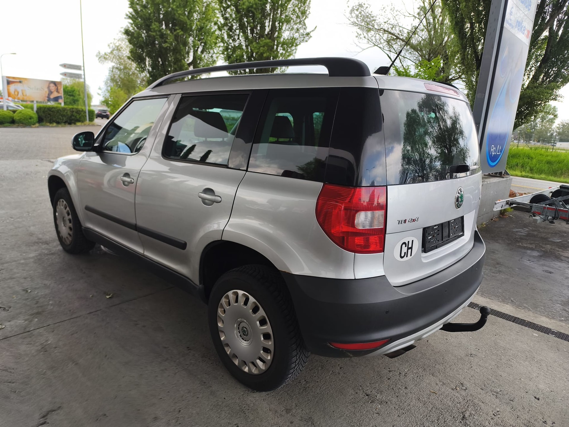 SKODA Yeti 2.0 TDI Experience 4x4 DSG-image-3