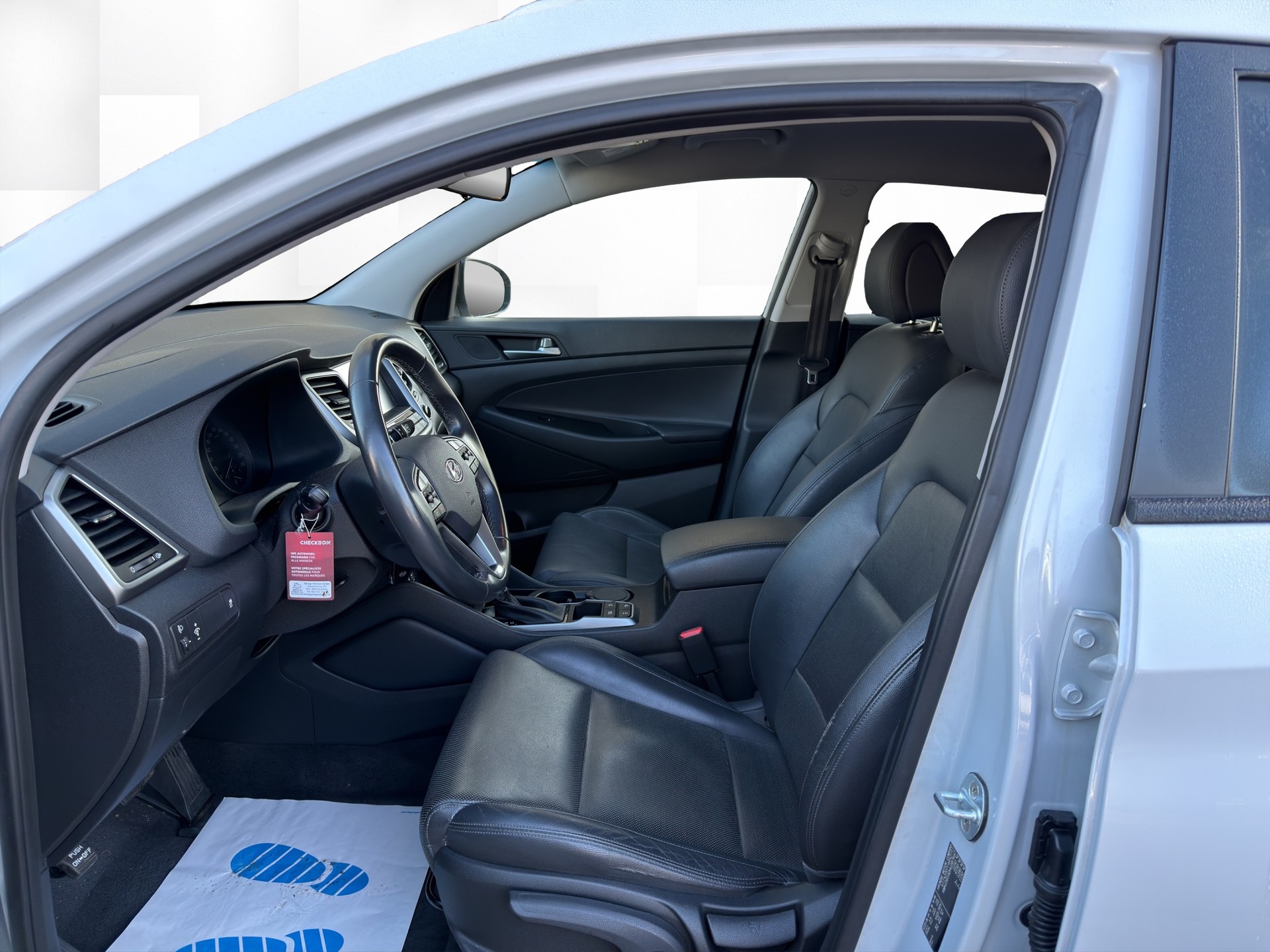 HYUNDAI Tucson 2.0 CRDI Vertex 4WD Automatic-image-8