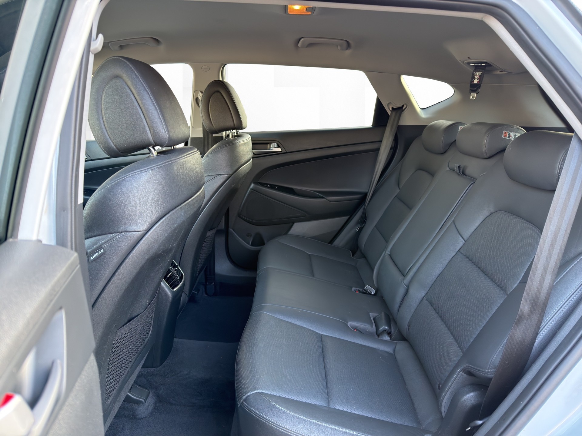 HYUNDAI Tucson 2.0 CRDI Vertex 4WD Automatic-image-11