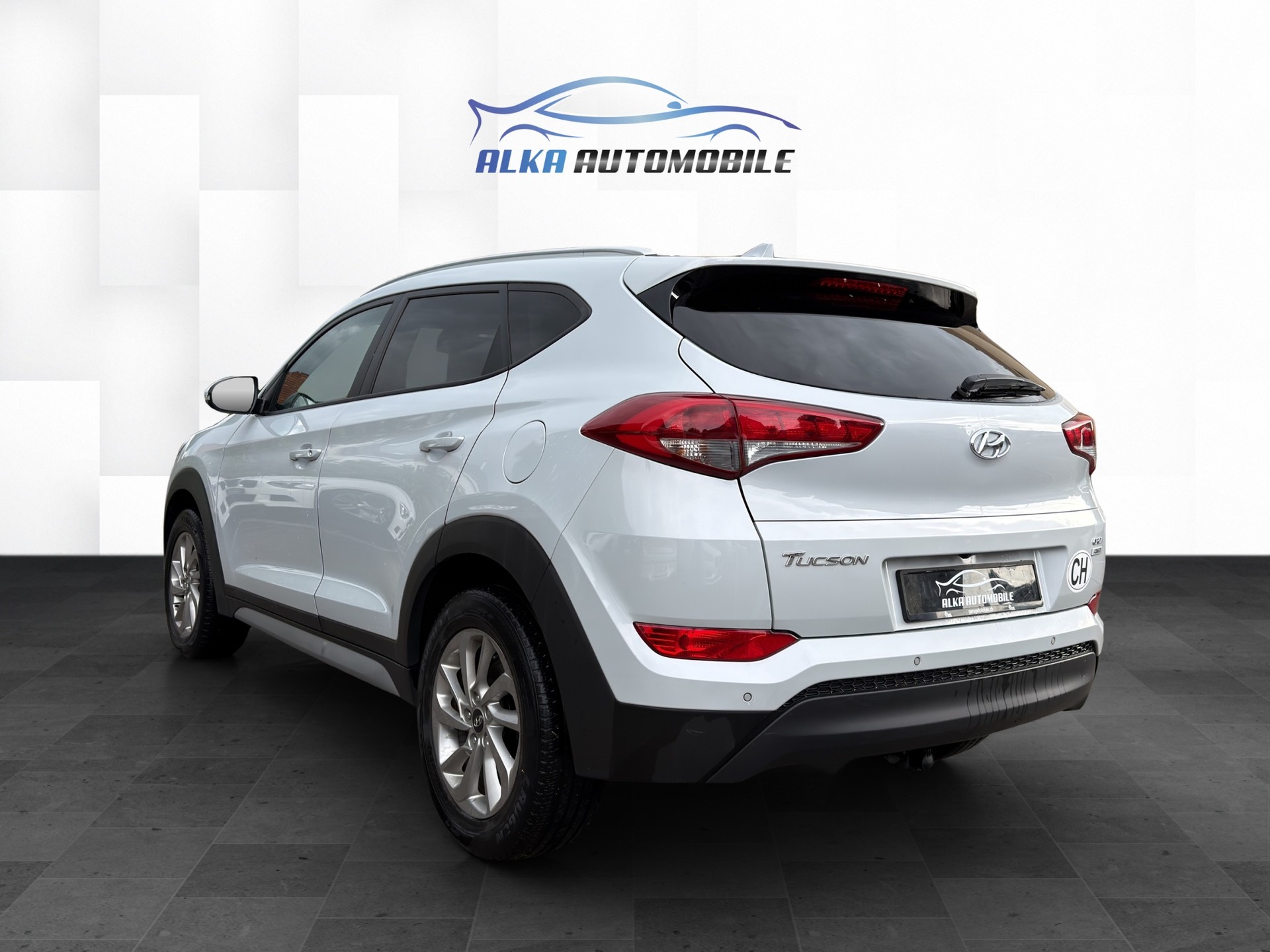 HYUNDAI Tucson 2.0 CRDI Vertex 4WD Automatic-image-3