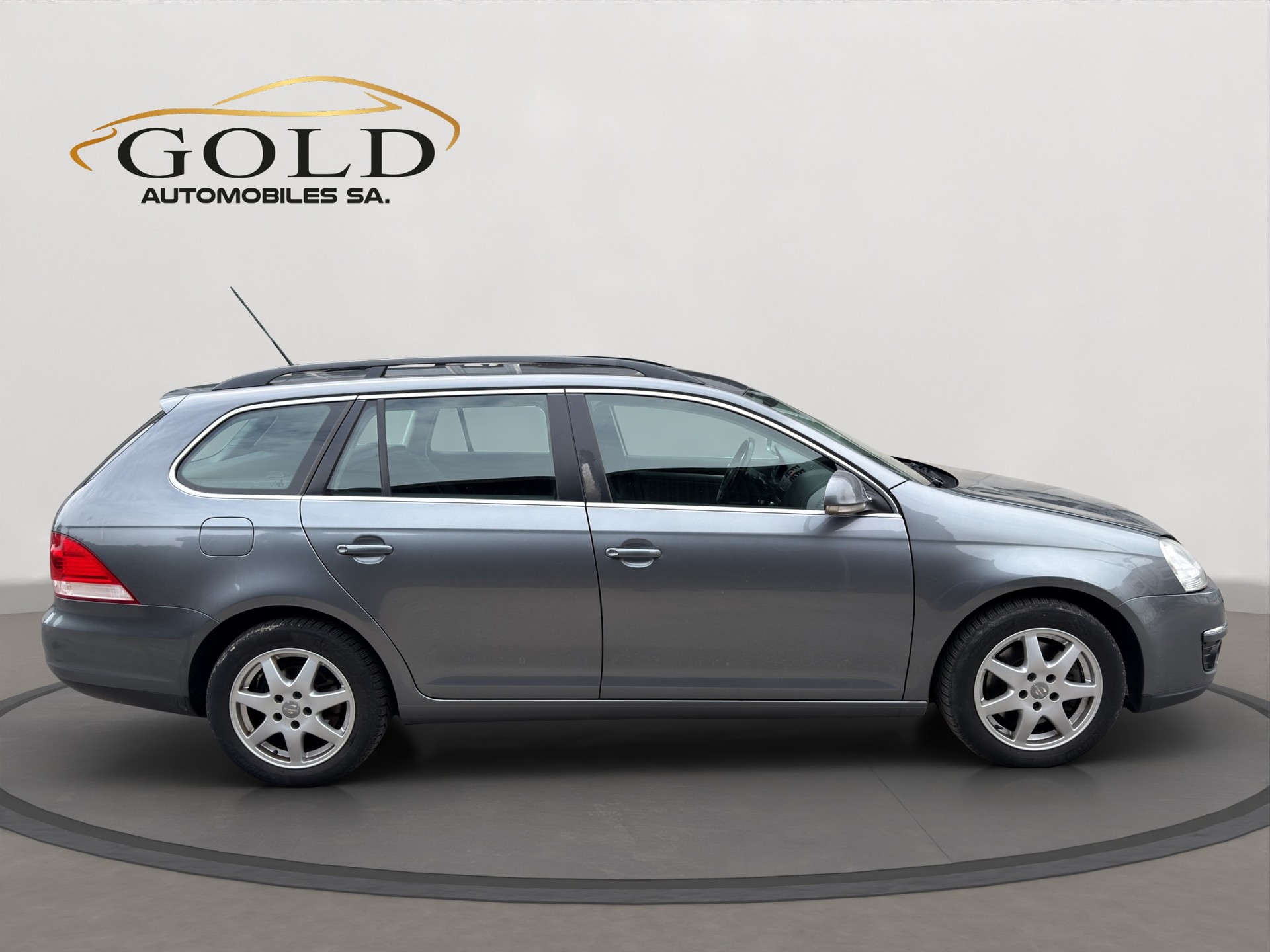 VW Golf Variant 1.4 TSI Comfortline DSG-image-9