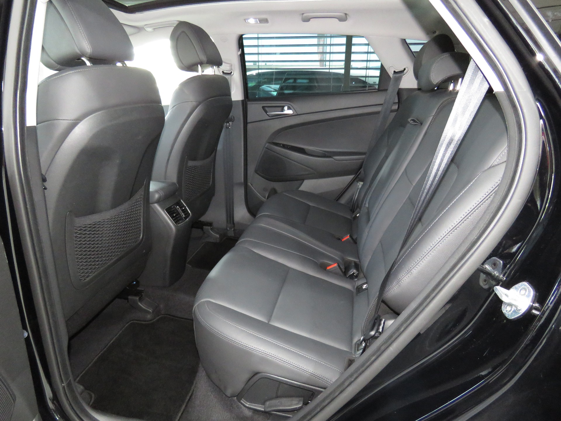 HYUNDAI Tucson 1.6 TGDI Vertex 4WD Automat-image-8