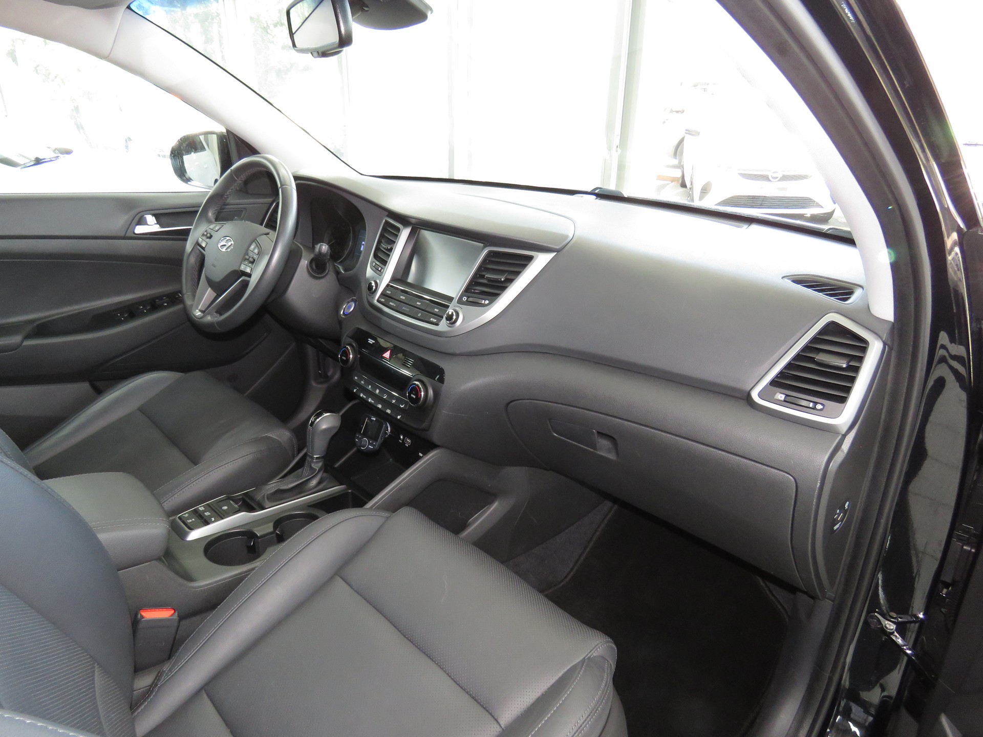 HYUNDAI Tucson 1.6 TGDI Vertex 4WD Automat-image-11