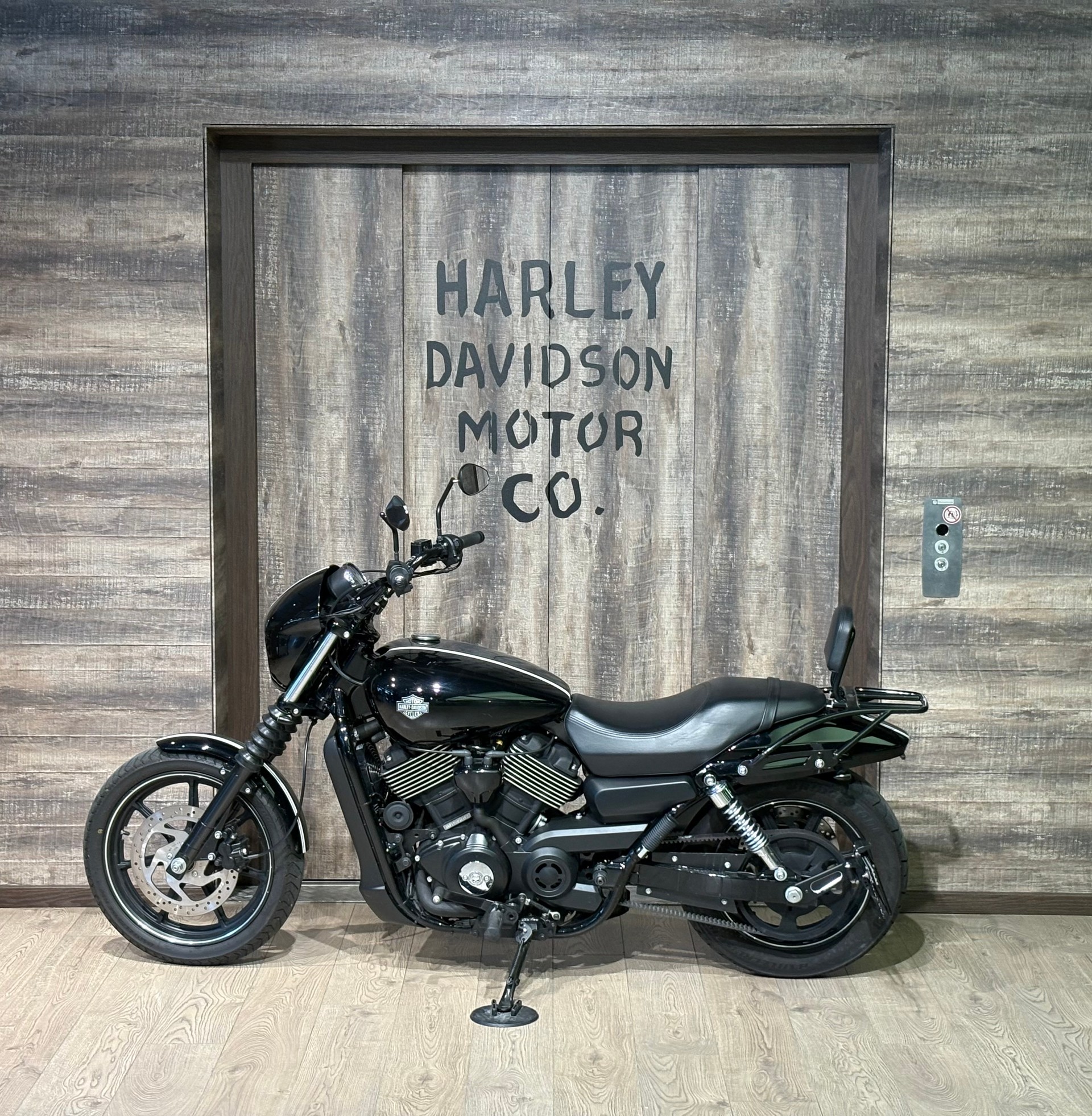 HARLEY-DAVIDSON XG 750-showroom-element-3