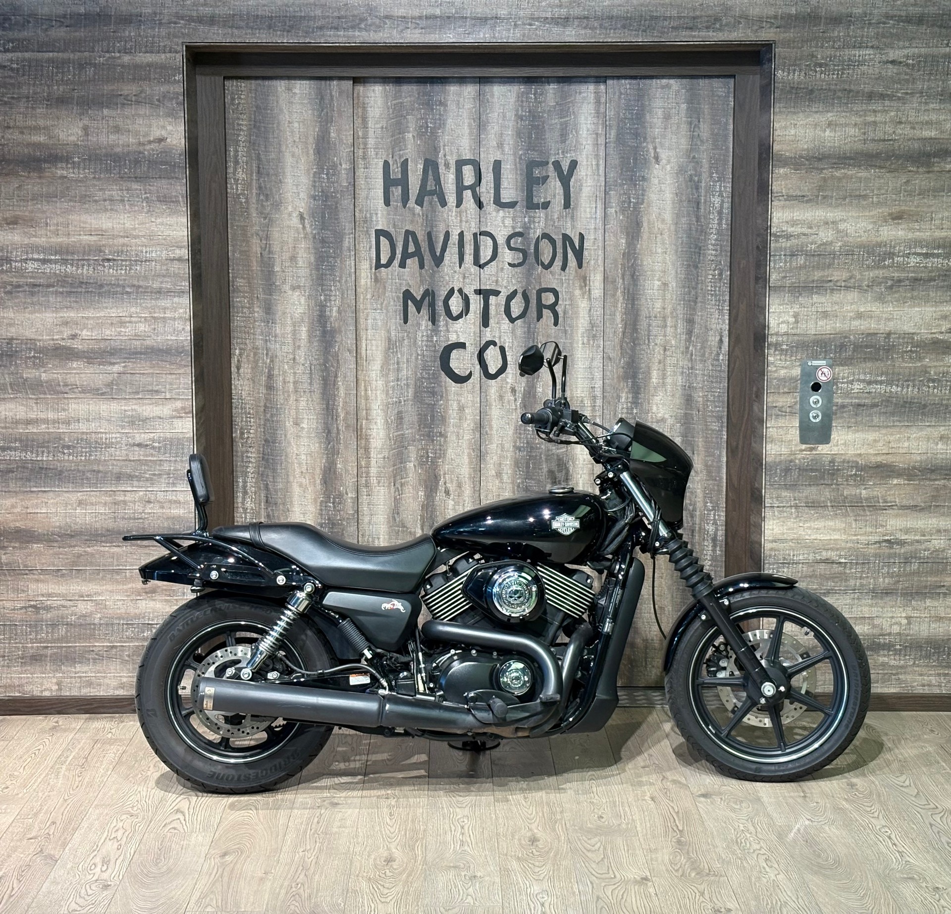 HARLEY-DAVIDSON XG 750