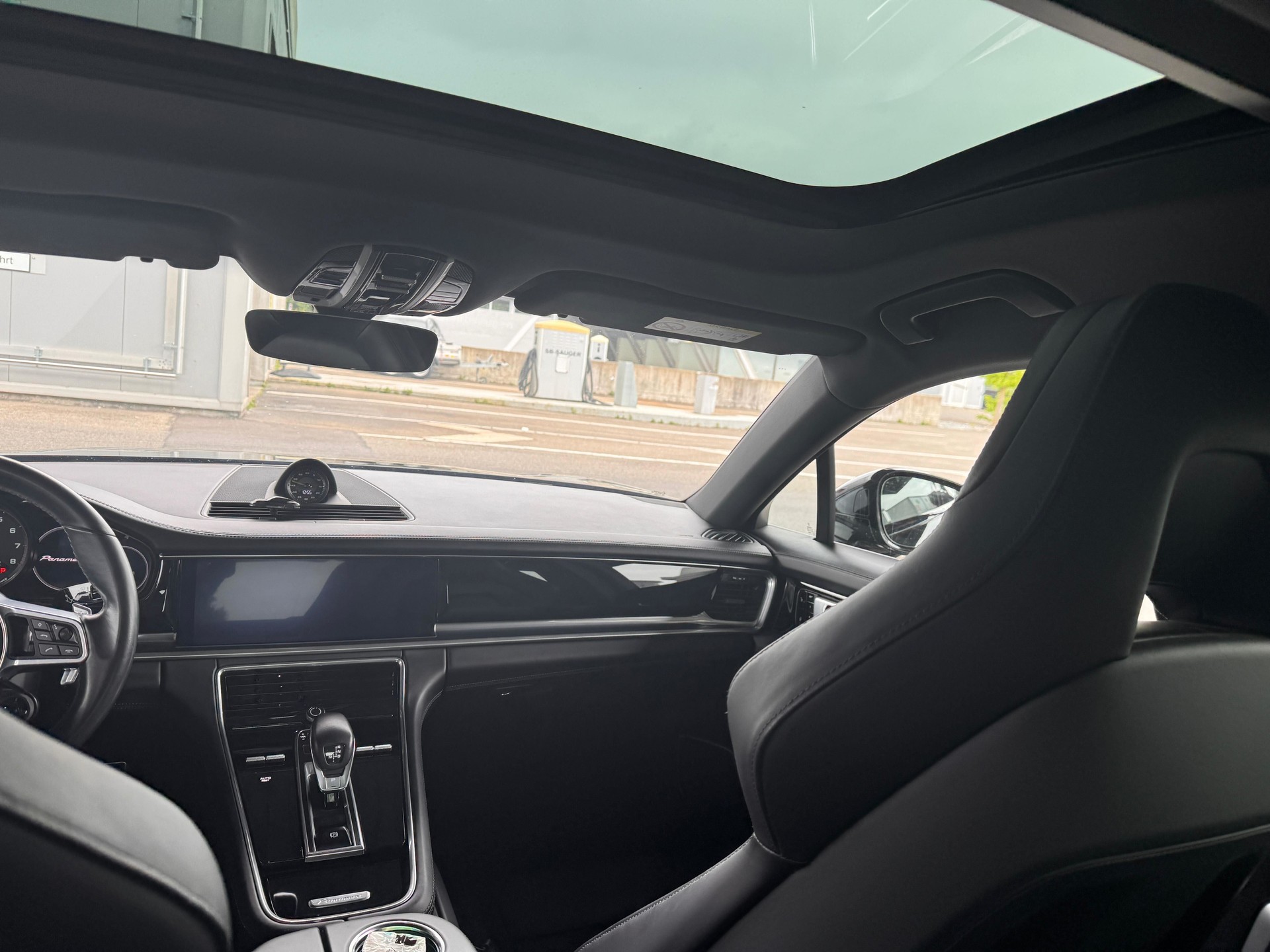 PORSCHE Panamera 4 E-Hybrid PDK-image-5