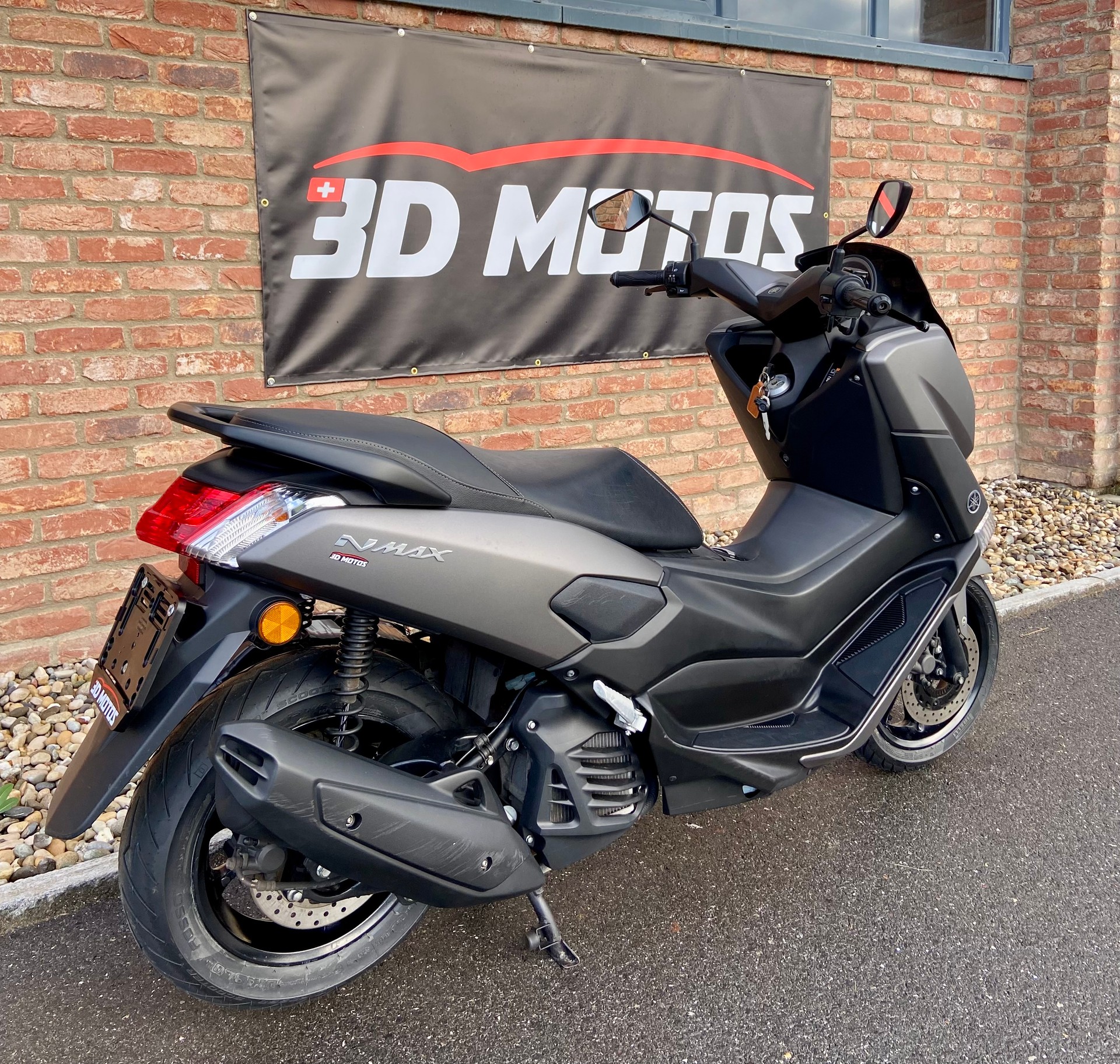 YAMAHA N-Max GPD 125A ABS-showroom-element-2