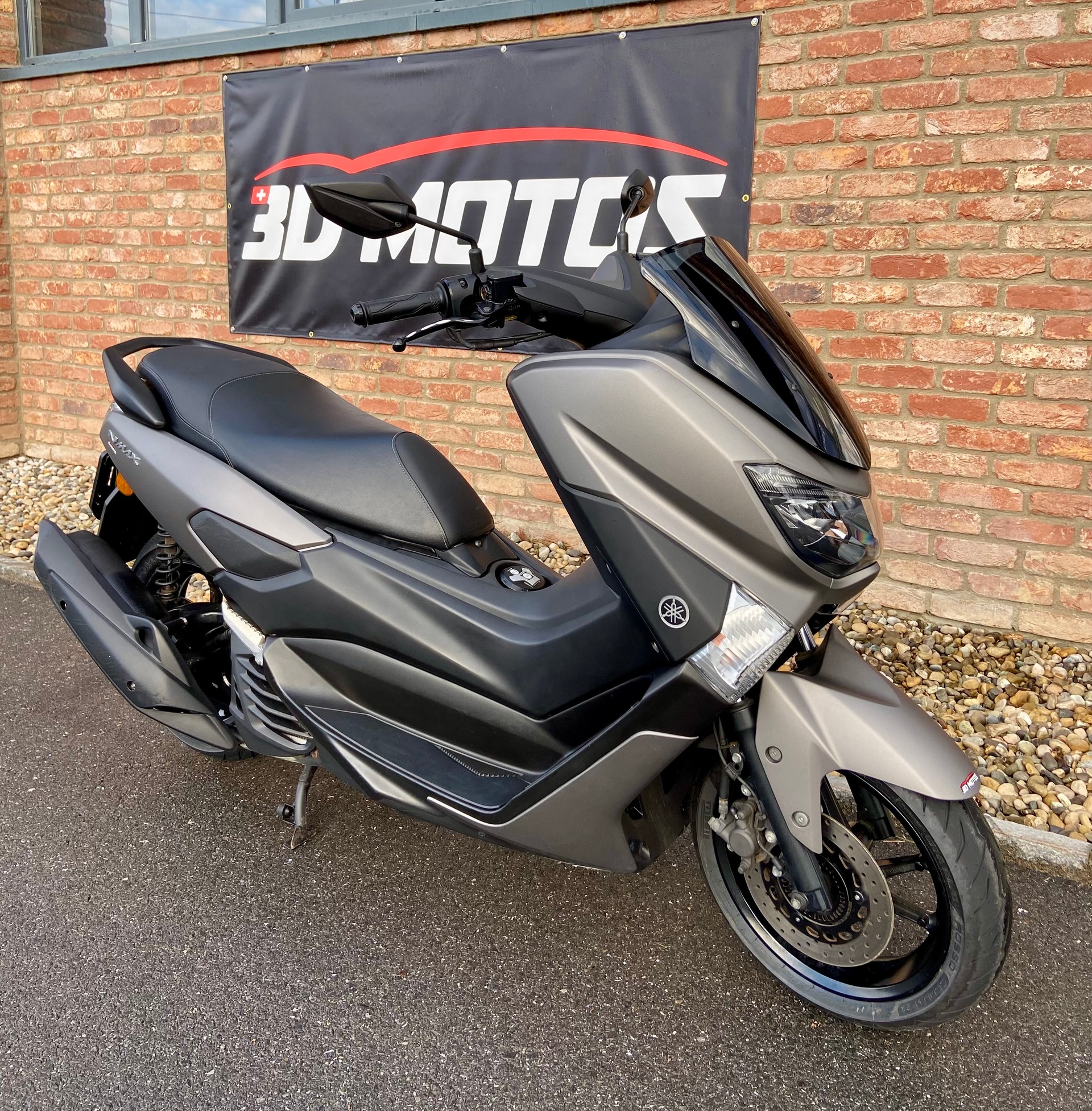 YAMAHA N-Max GPD 125A ABS-showroom-element-1