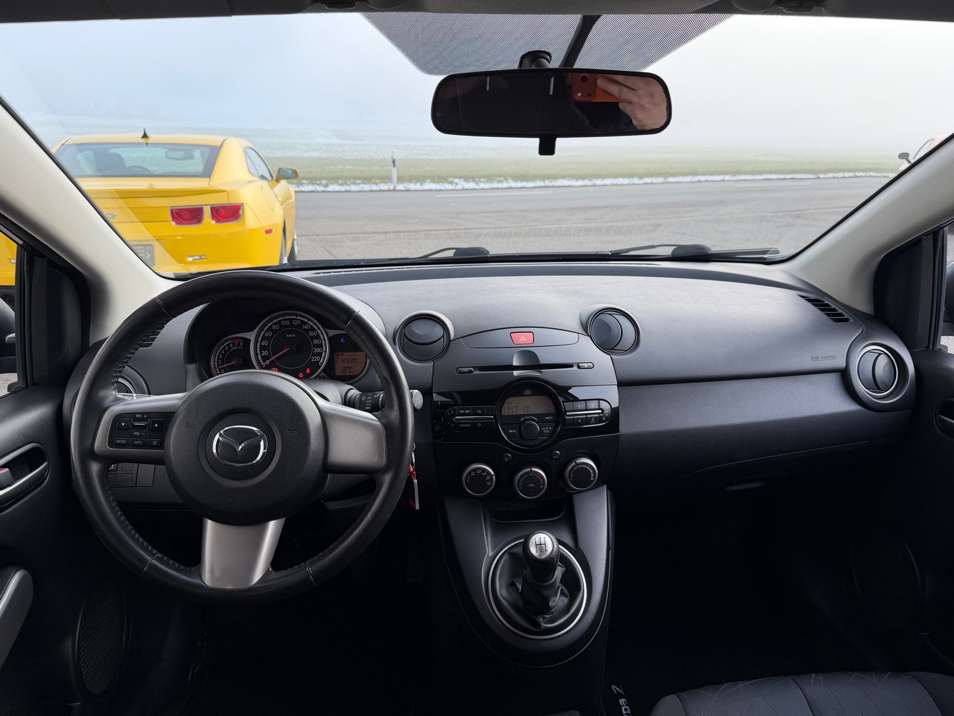 MAZDA 2 1.3i 16V Exclusive-image-8