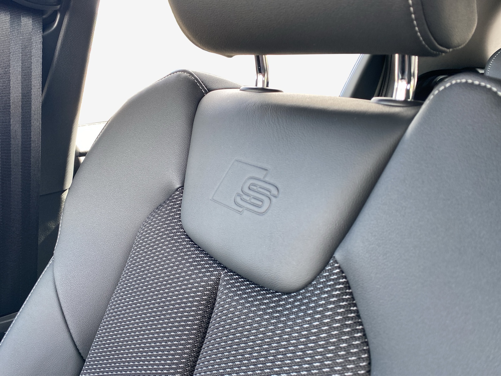 AUDI A1 Sportback 30 TFSI S Line Attraction S-tronic-image-15