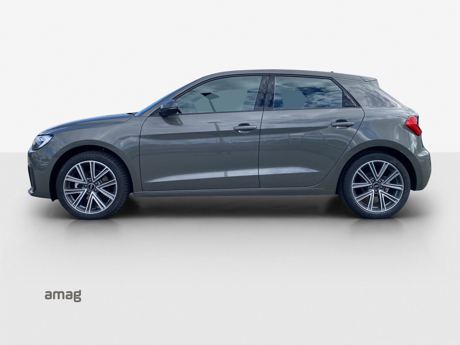 AUDI A1 Sportback 30 TFSI S Line Attraction S-tronic-image-1