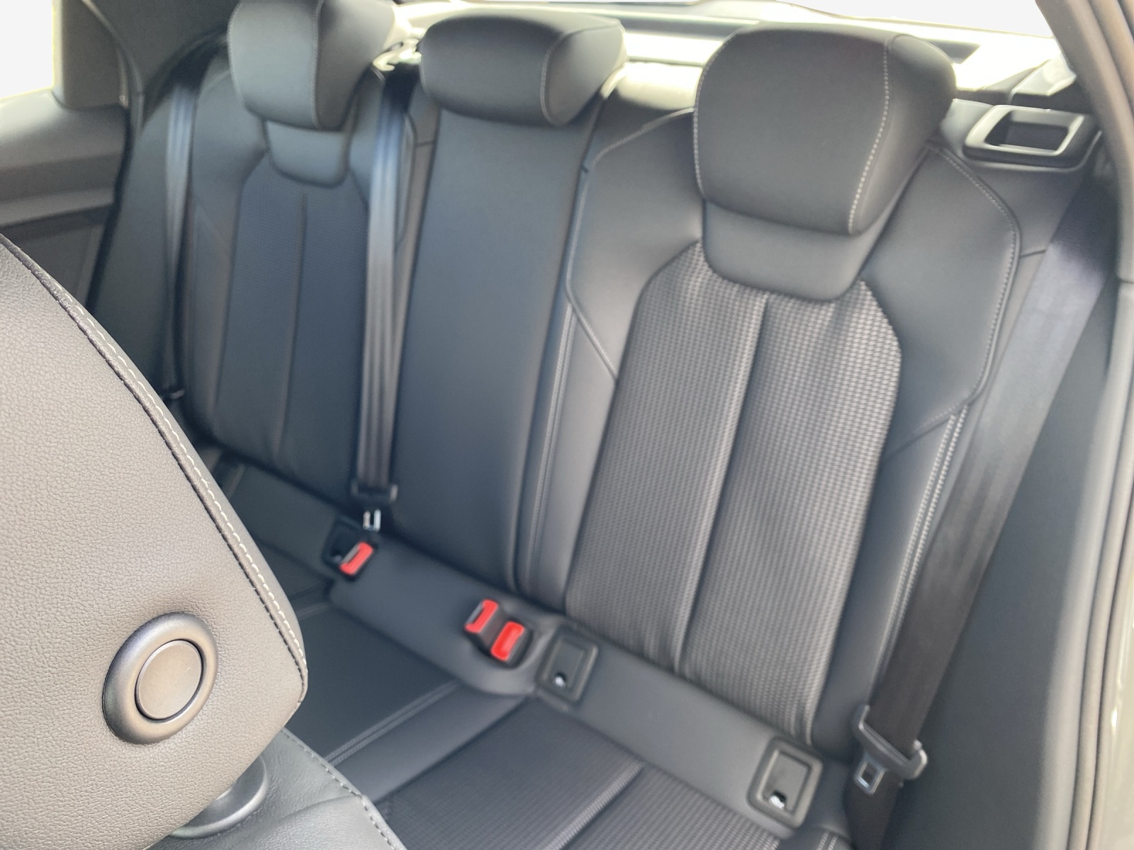 AUDI A1 Sportback 30 TFSI S Line Attraction S-tronic-image-11