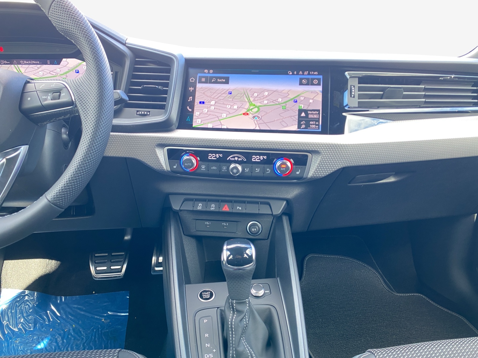 AUDI A1 Sportback 30 TFSI S Line Attraction S-tronic-image-10