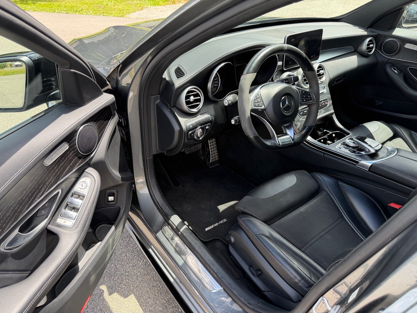 MERCEDES-BENZ C 63 S AMG Speedshift-image-7