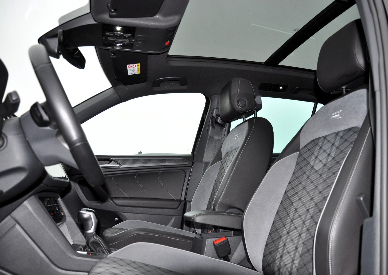 VW R-Line 4Motion-image-5