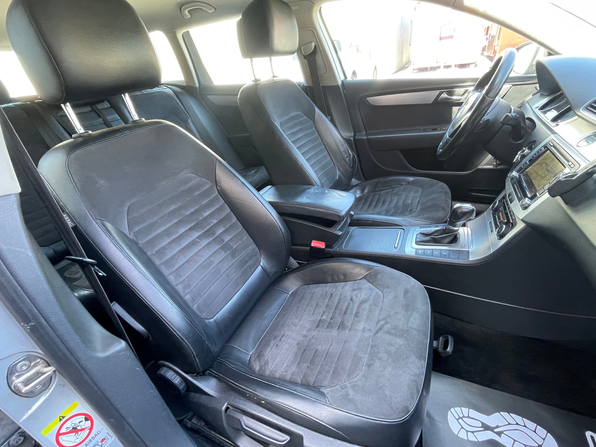 VW Passat Variant 2.0 TDI BMT Highline DSG-image-11