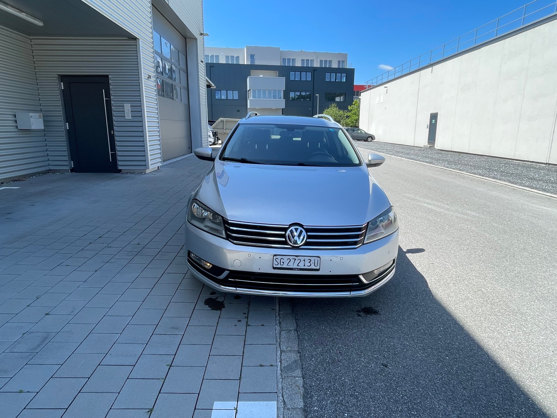 VW Passat Variant 2.0 TDI BMT Highline DSG-image-3