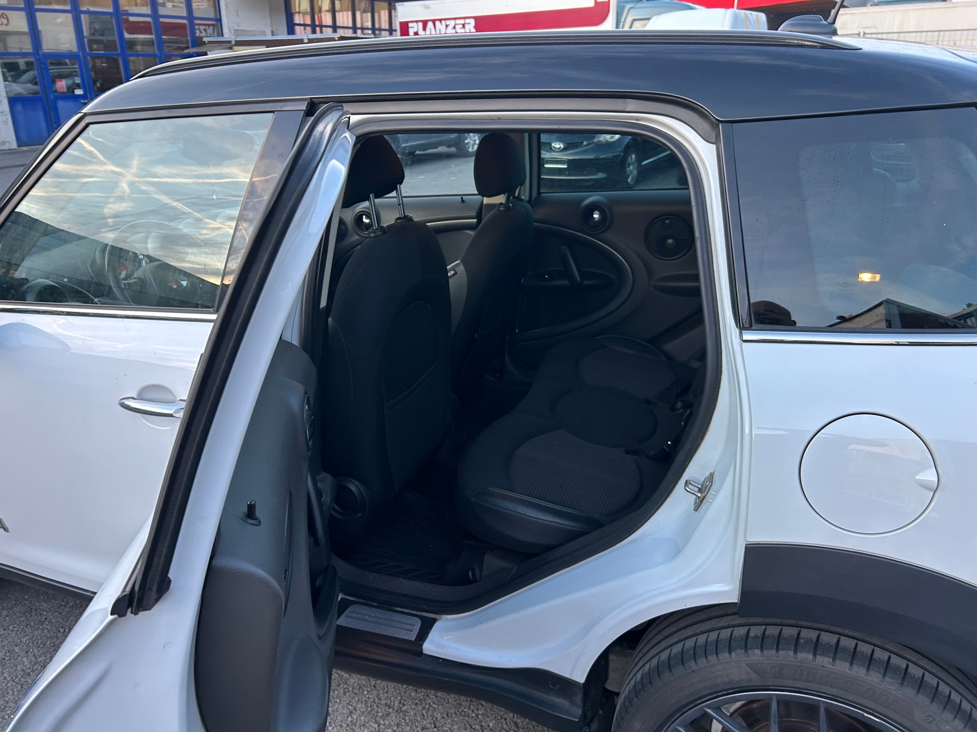 MINI Countryman Cooper S ALL4 Steptronic-image-6