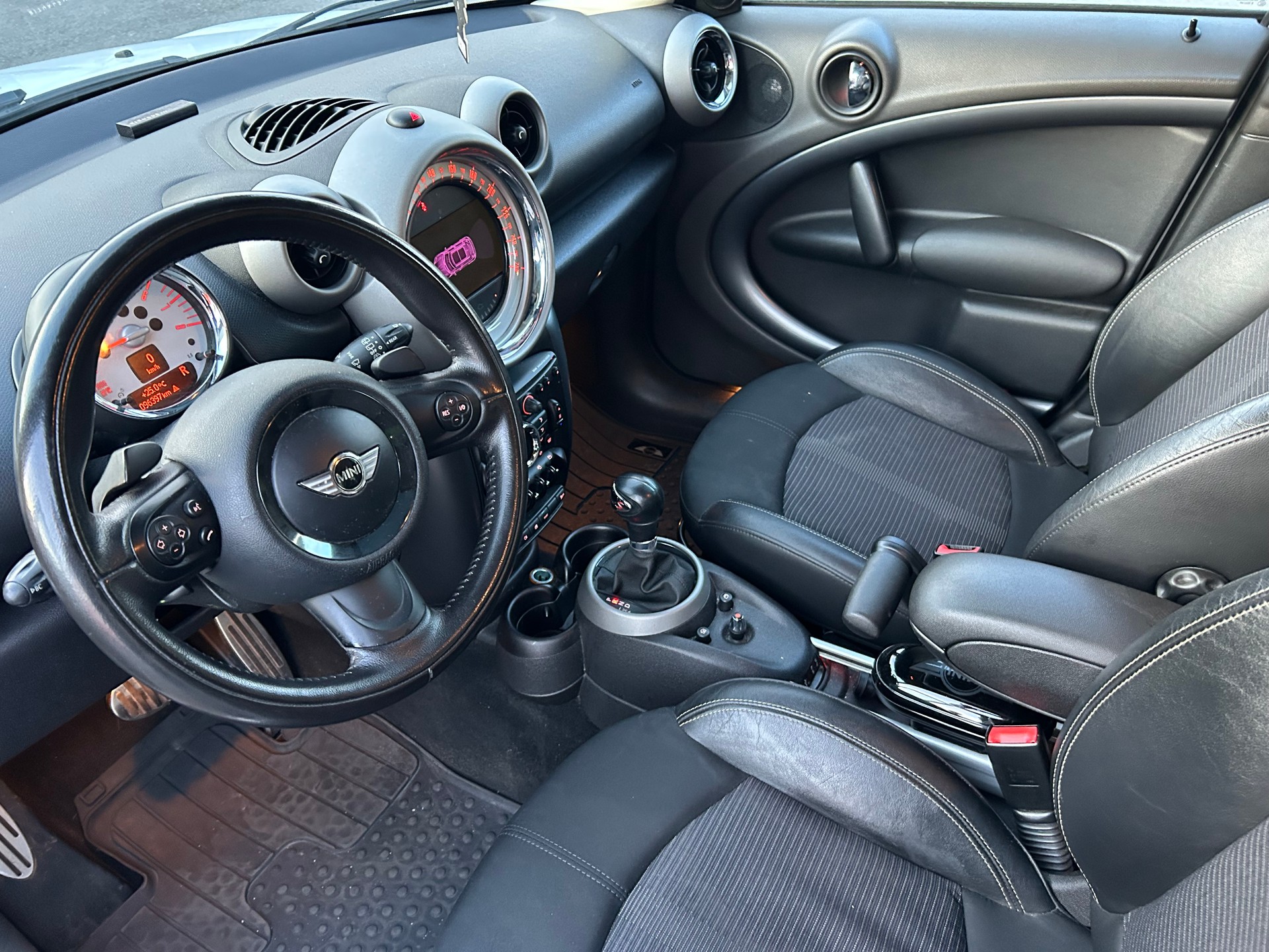 MINI Countryman Cooper S ALL4 Steptronic-image-9