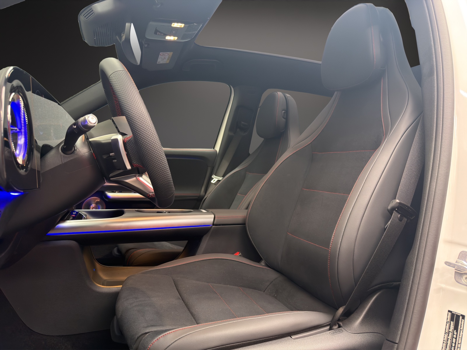 MERCEDES-BENZ GLB 220 4MATIC-image-7