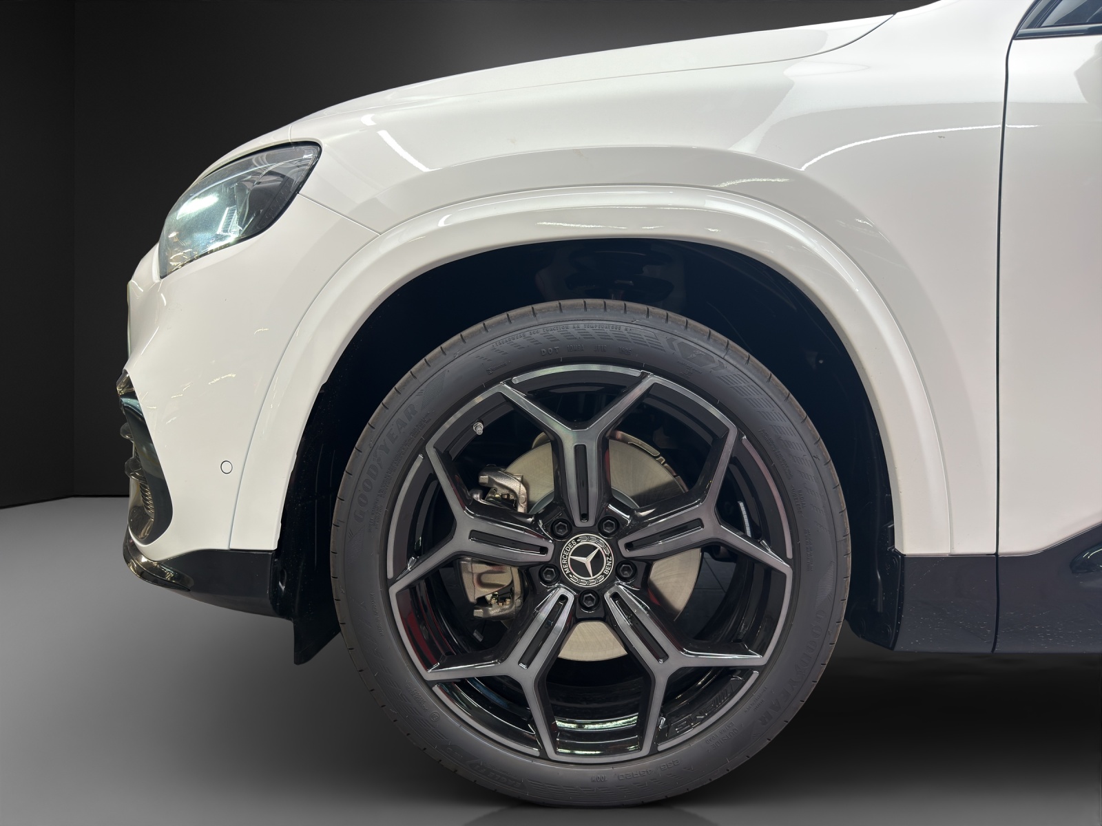 MERCEDES-BENZ GLB 220 4MATIC-image-11