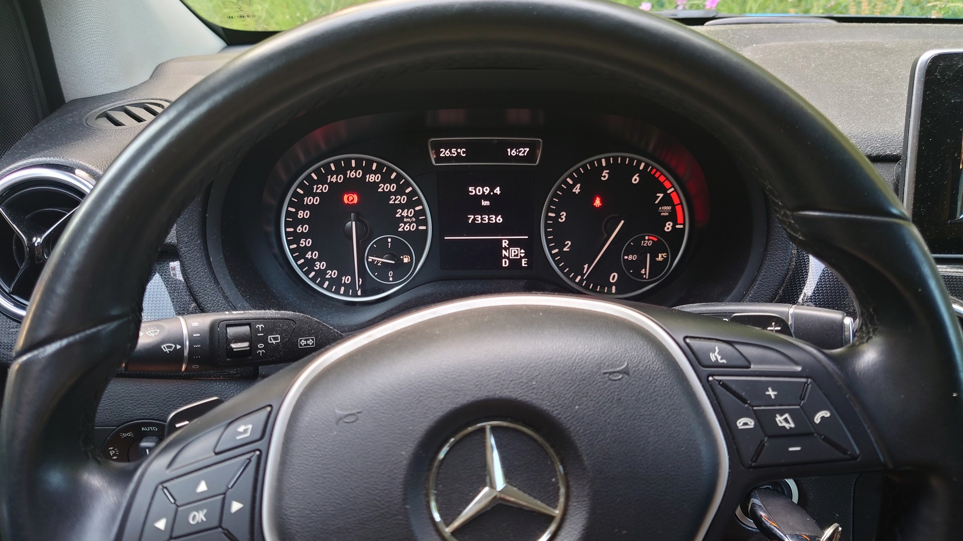 MERCEDES-BENZ B 220 4m-image-3