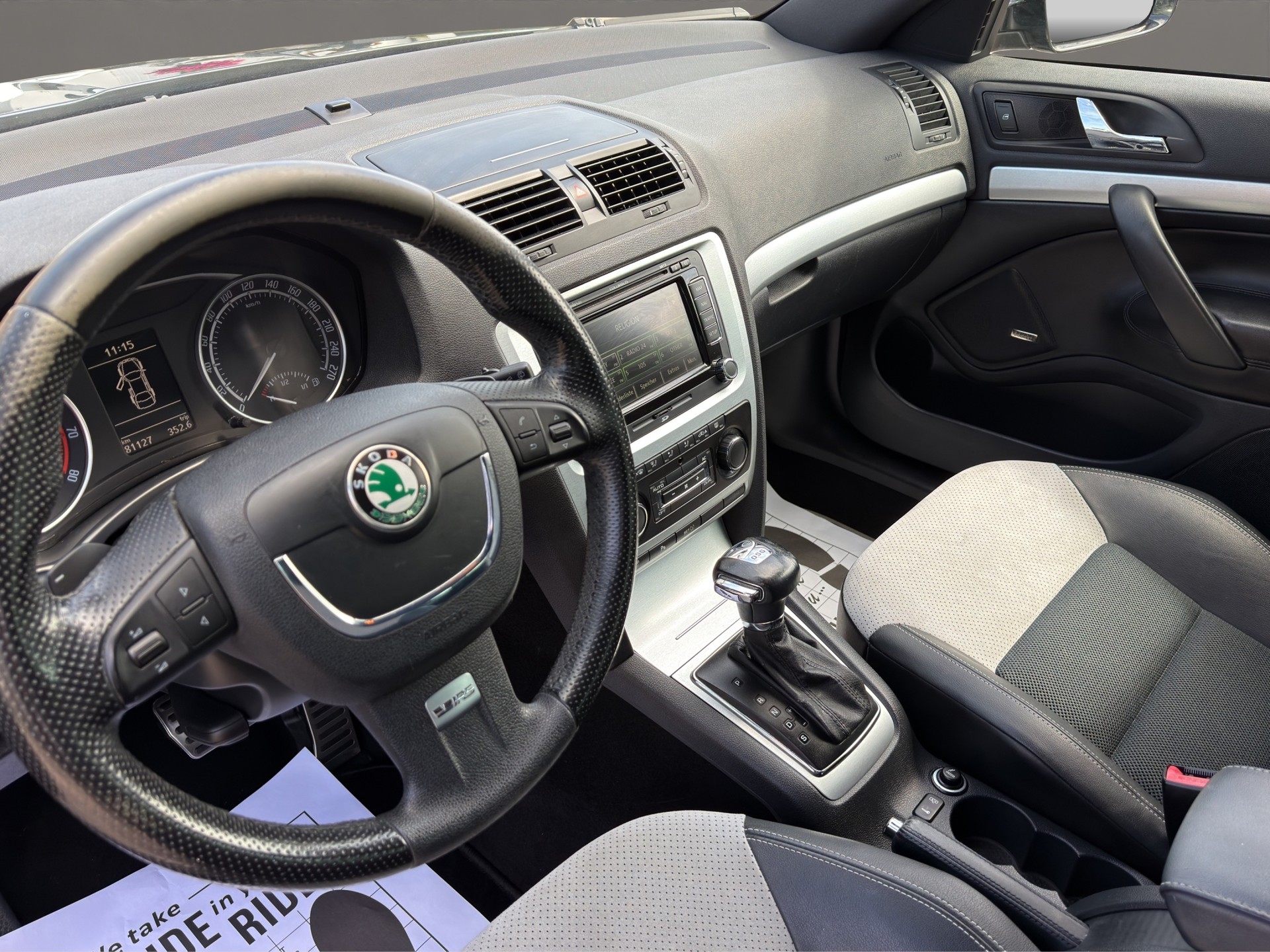 SKODA Octavia Combi 2.0 TSI RS DSG 200 PS Frisch Ab MFK & Service-image-14