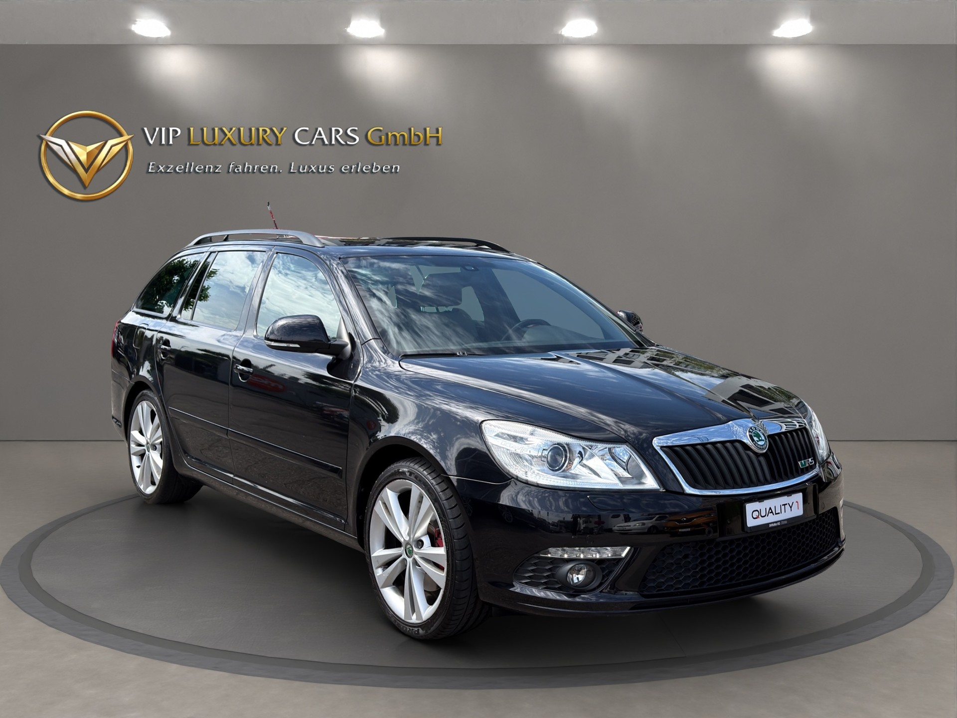 SKODA Octavia Combi 2.0 TSI RS DSG 200 PS Frisch Ab MFK & Service-image-3