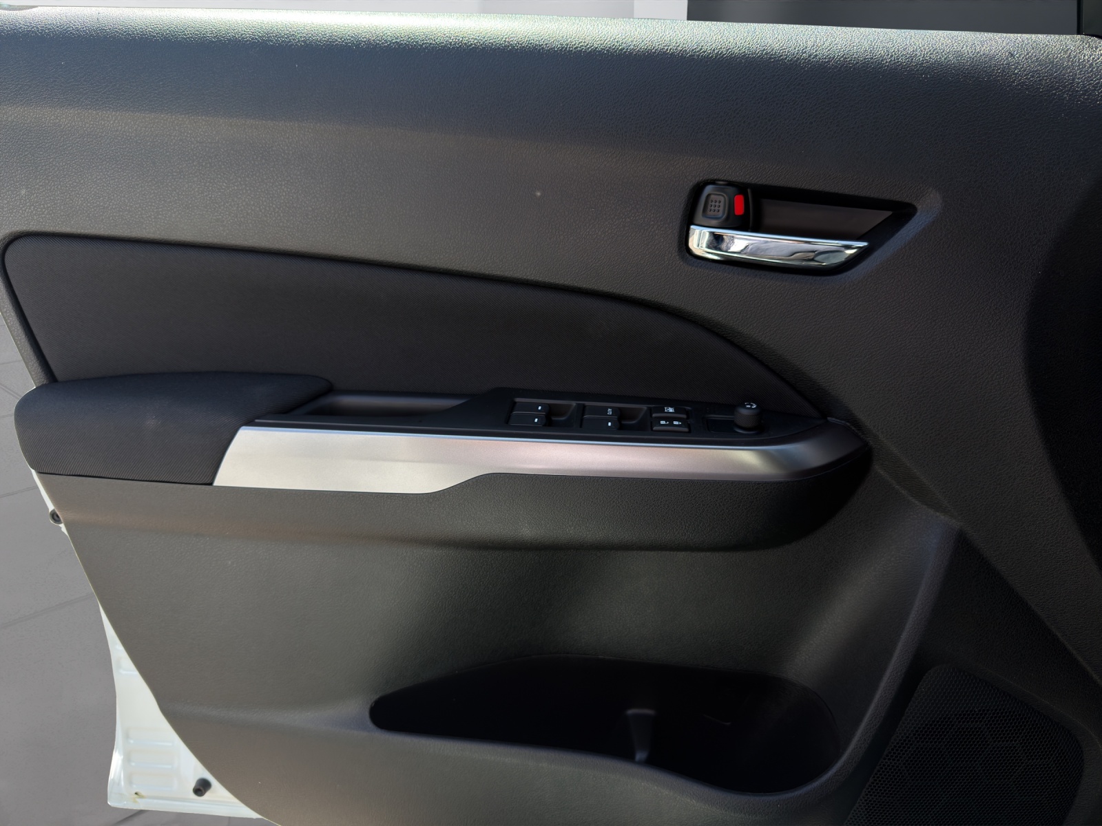 SUZUKI Vitara 1.4 T Sakura Hybrid 4x4-image-19