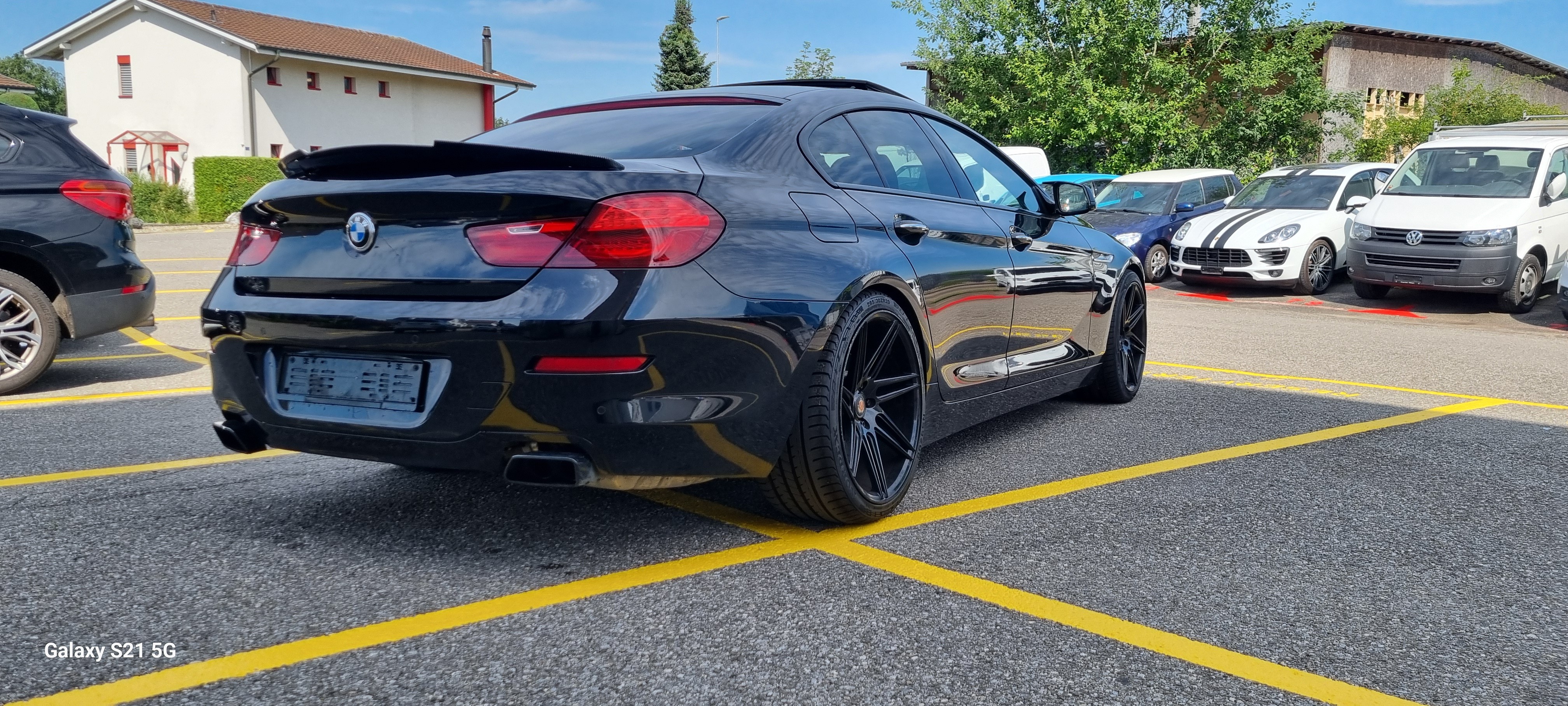 Car photo