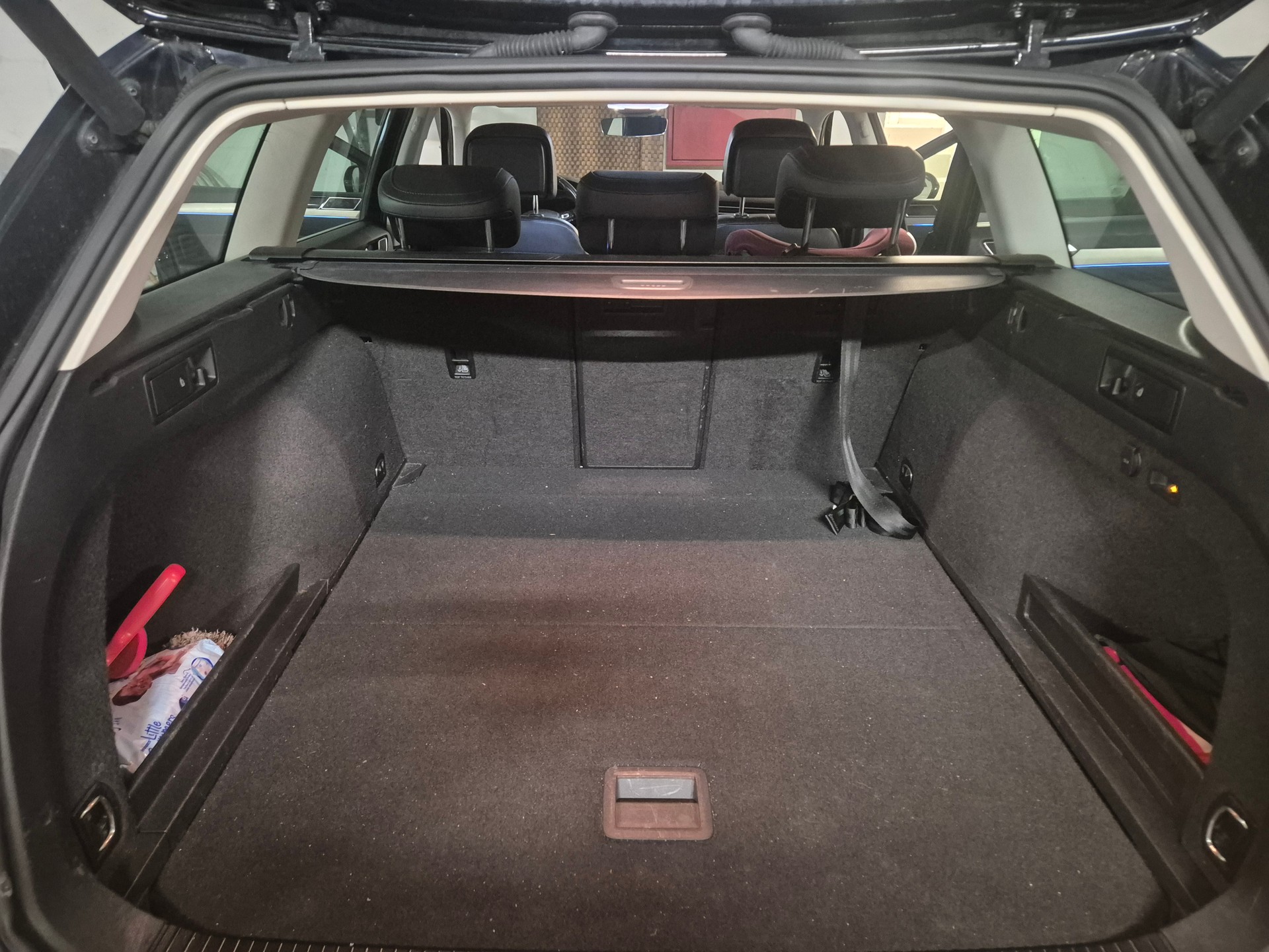 VW Passat Variant 2.0 TDI BMT Highline DSG 4Motion-image-5