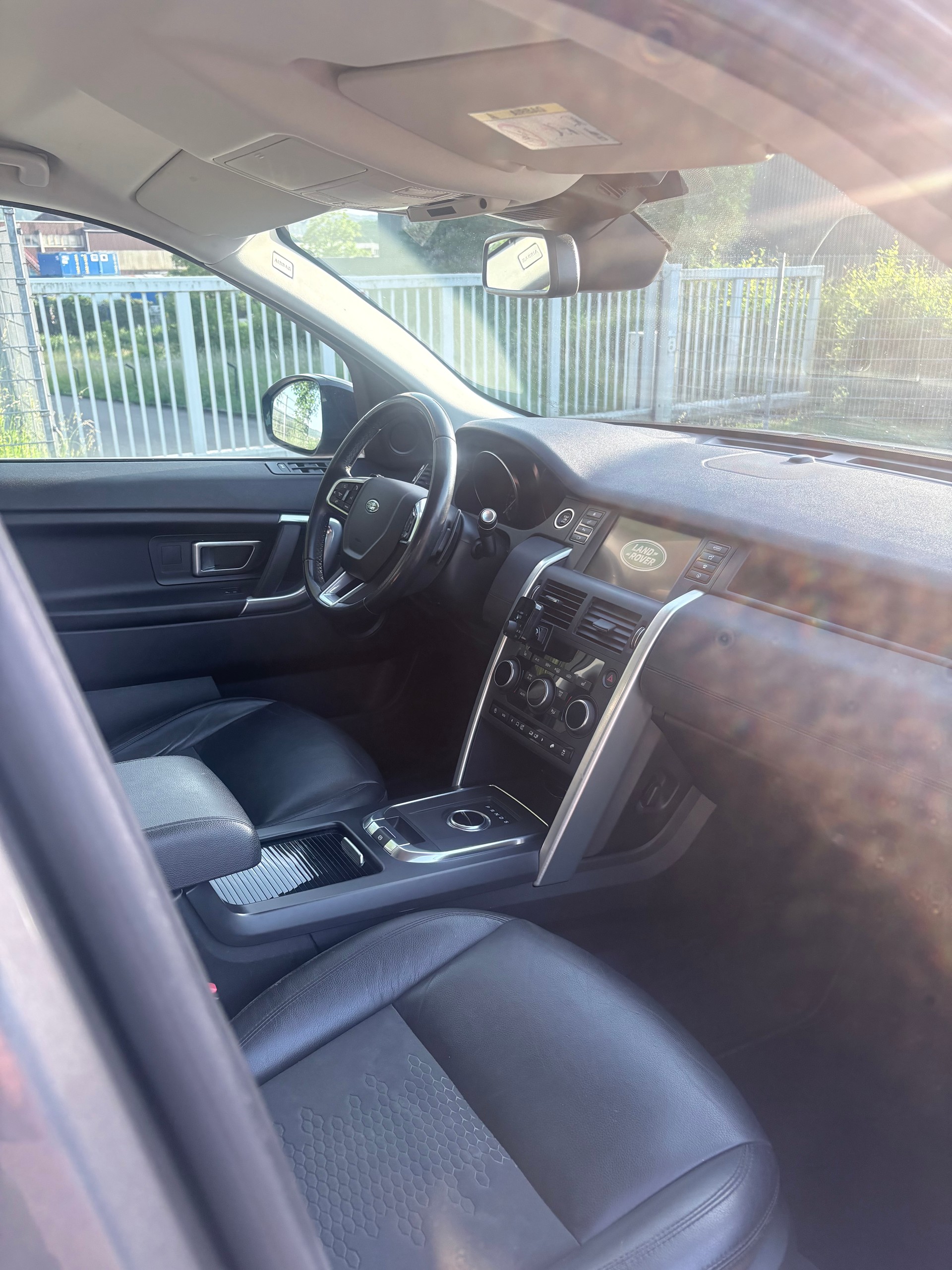 LAND ROVER Discovery Sport 2.0 TD4 Pure AT9-image-14