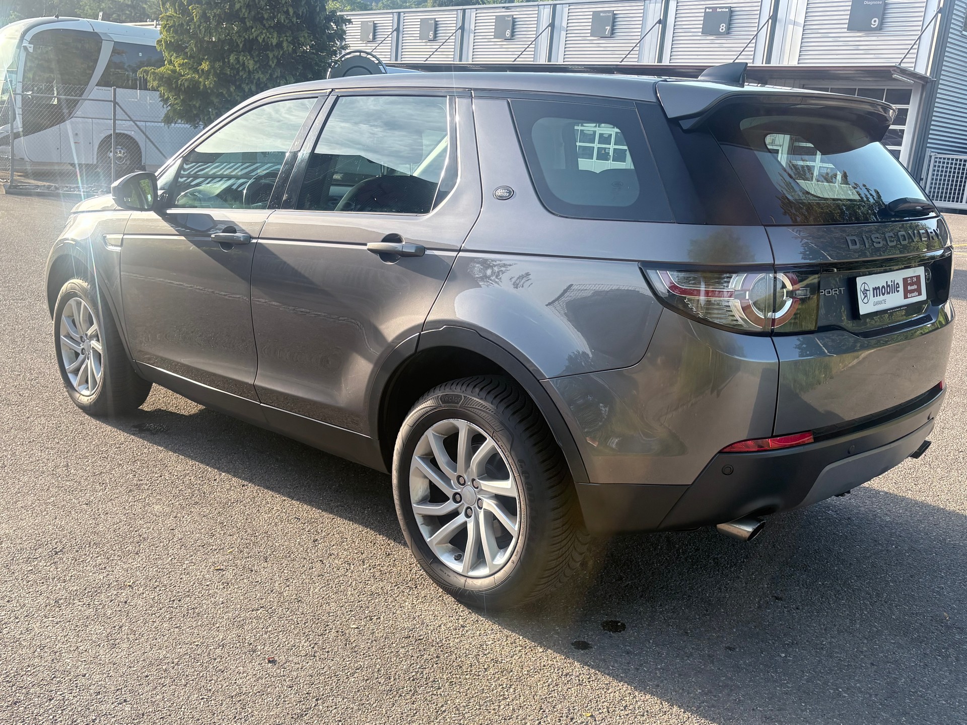 LAND ROVER Discovery Sport 2.0 TD4 Pure AT9-image-3