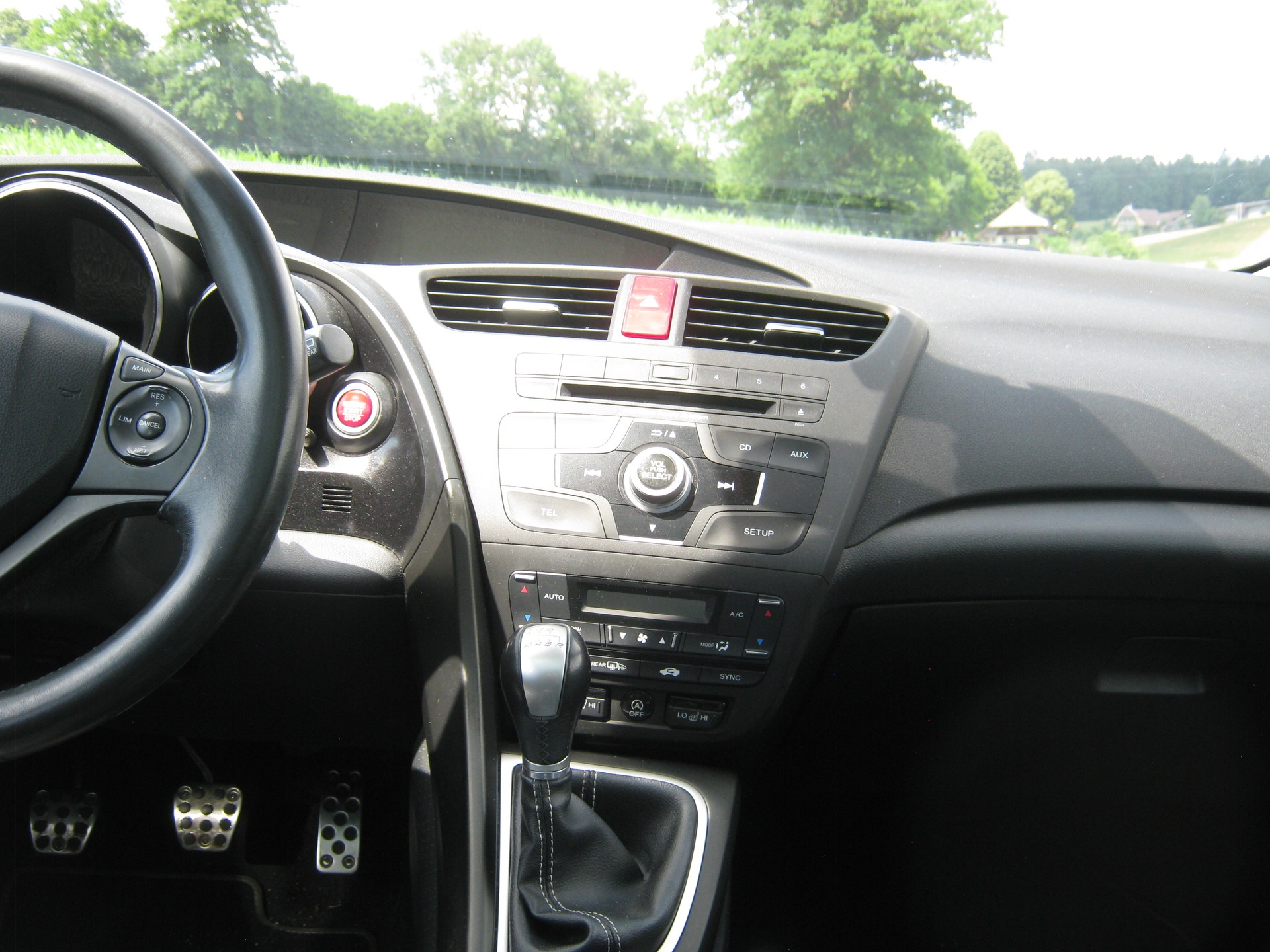 HONDA Civic 1.8i Executive-image-9