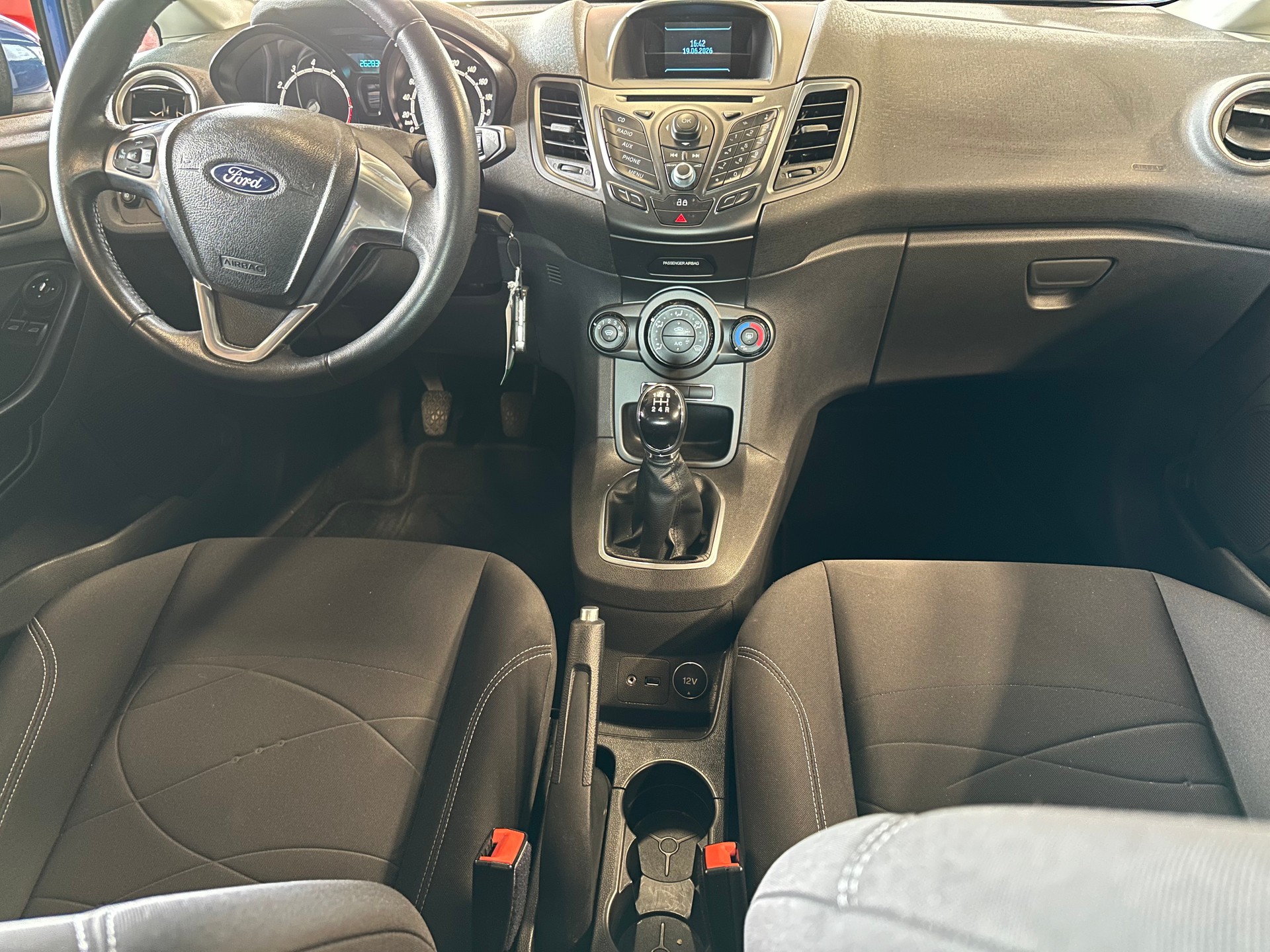 FORD Fiesta 1.0 SCTi Titanium-image-11