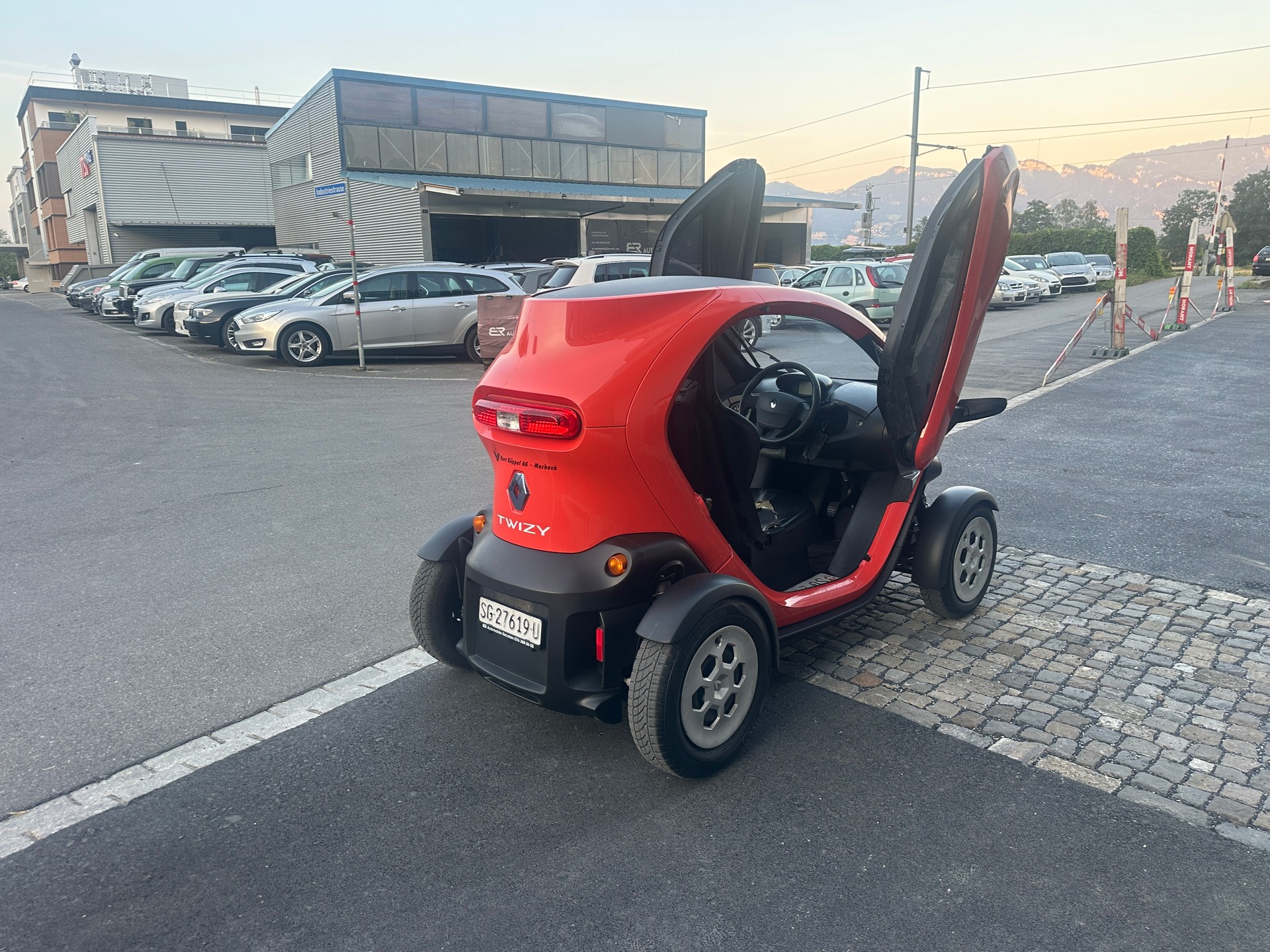 RENAULT Twizy Z.E. Sport Edition (Batterie Super )-image-3