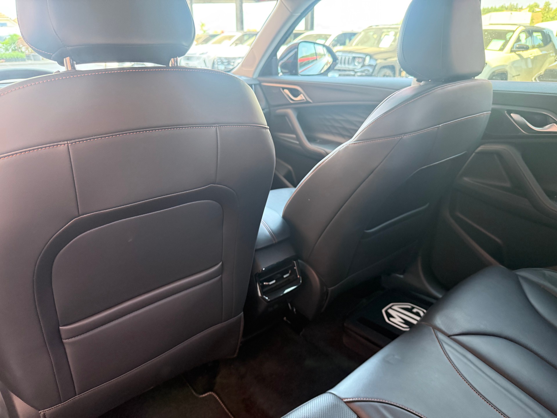 MG HS 1.5 T PHEV Luxury-image-14