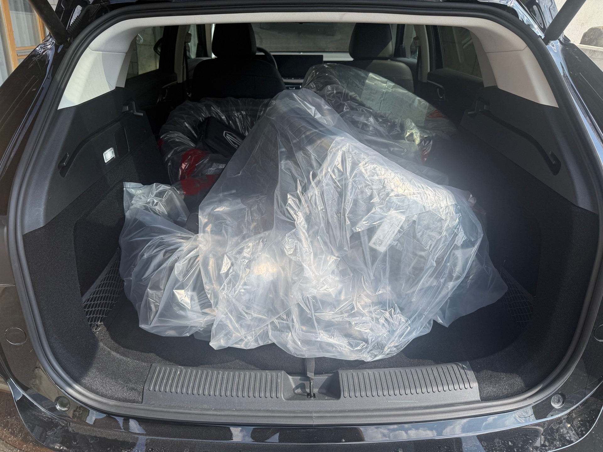 MG HS 1.5 T PHEV Luxury-image-6