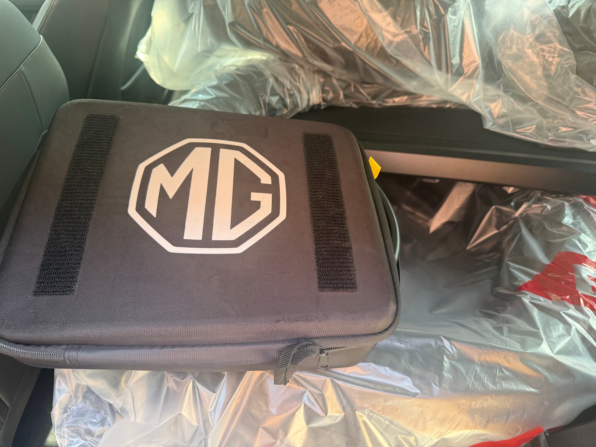MG HS 1.5 T PHEV Luxury-image-5