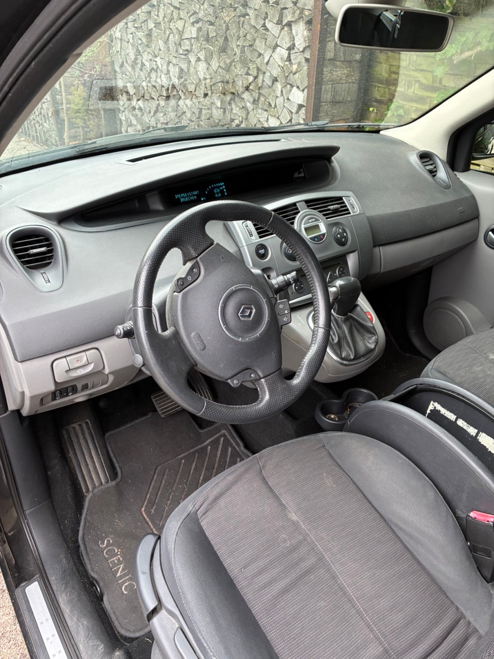 RENAULT SCENIC-image-4
