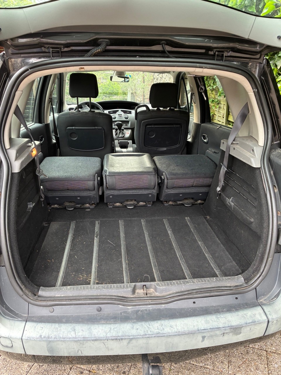 RENAULT SCENIC-image-3