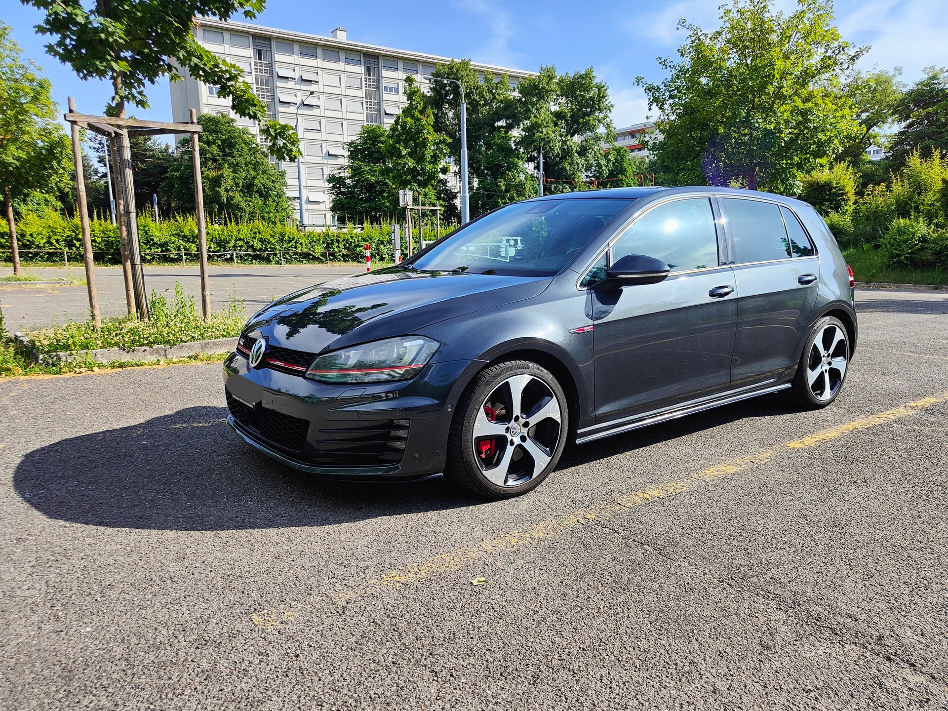 VW 2.0 TSI GTI Performance DSG-image-12