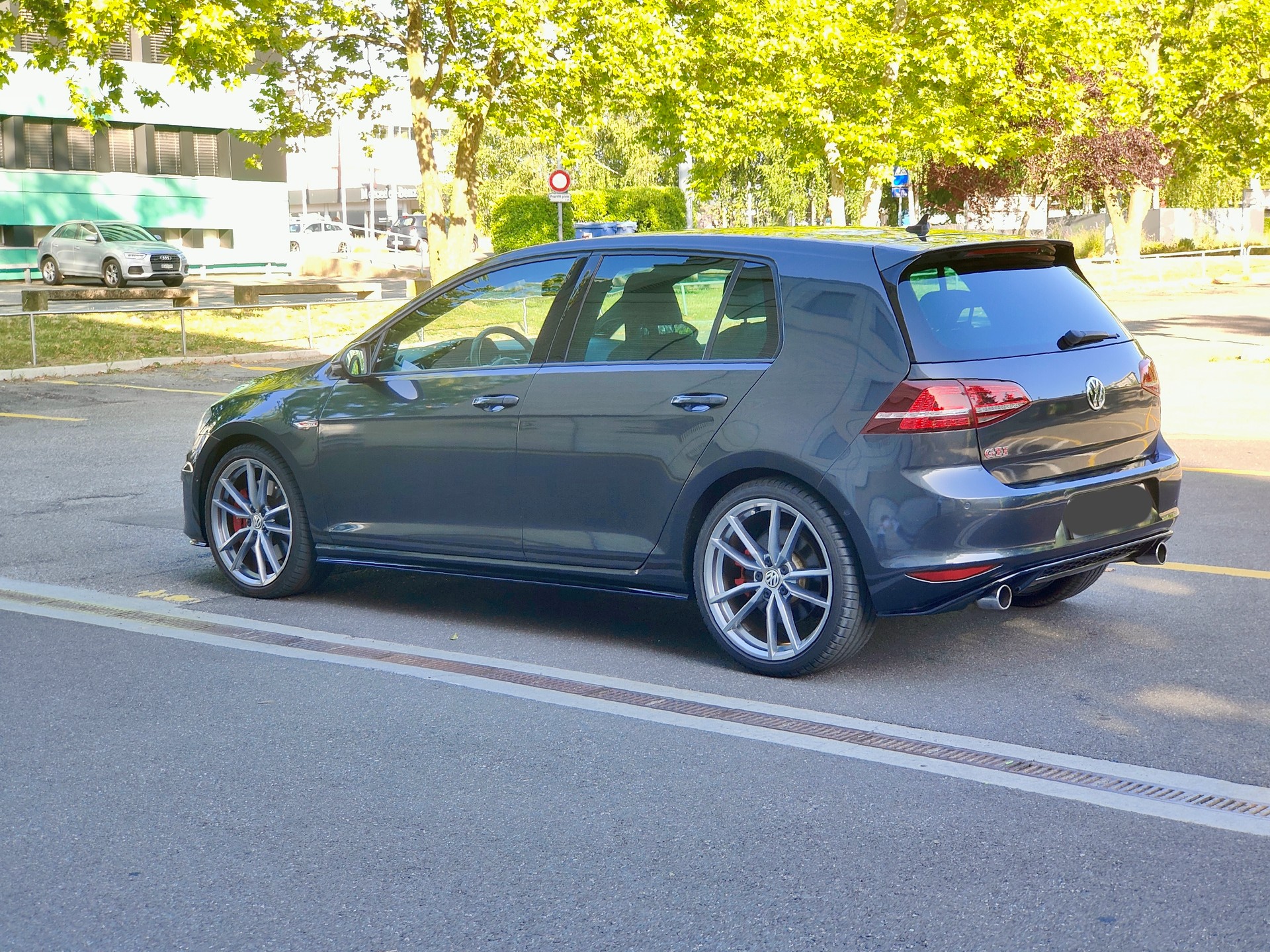 VW 2.0 TSI GTI Performance DSG-image-5