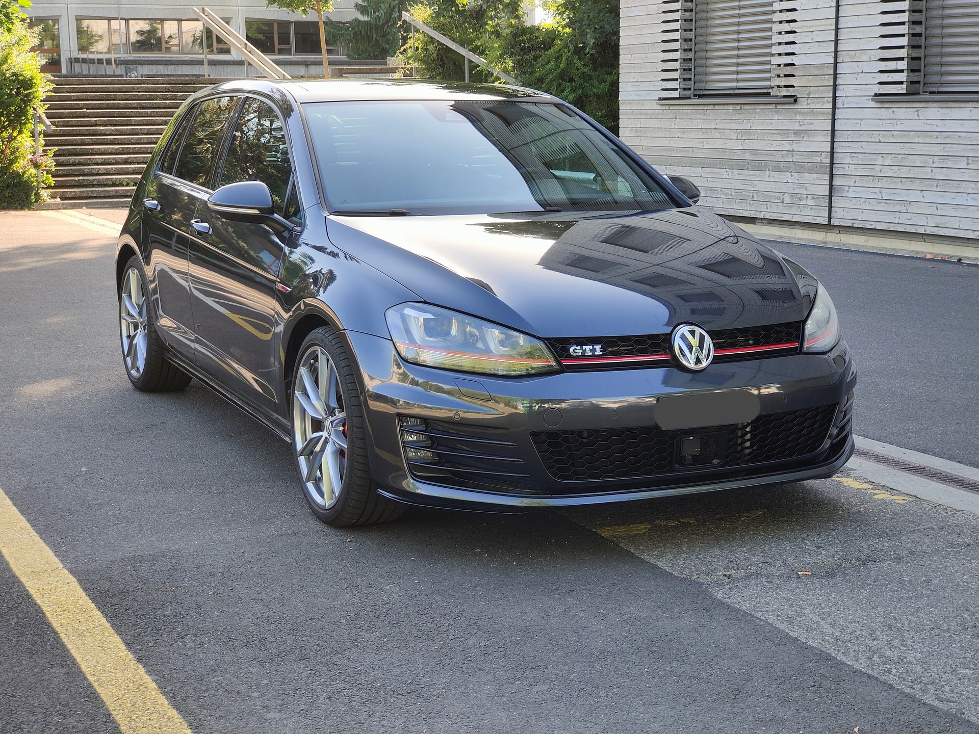 VW 2.0 TSI GTI Performance DSG-image-2