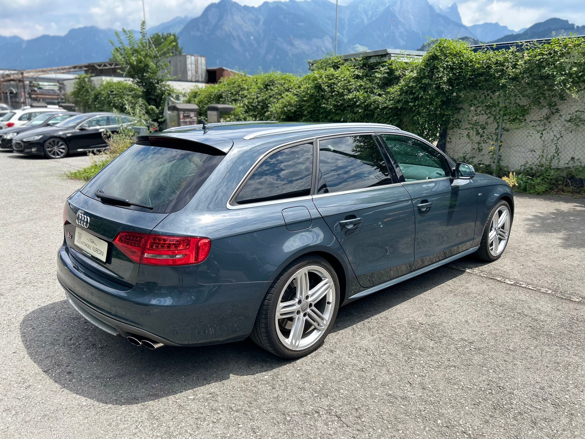 AUDI S4 Avant 3.0 TFSI quattro-image-3