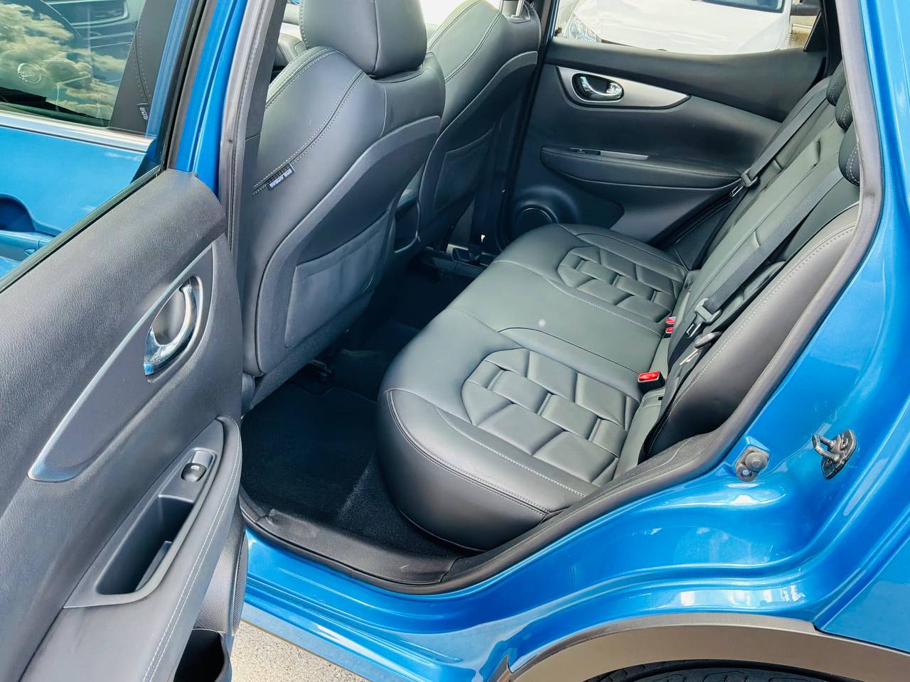 NISSAN Qashqai 1.7 dCi tekna Xtronic ALL-MODE 4x4-image-7