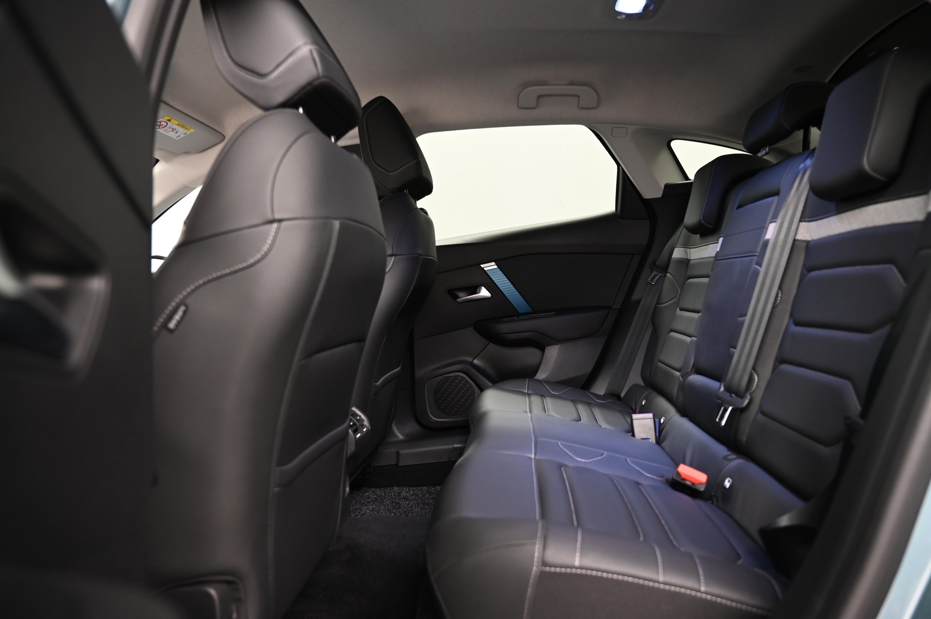 CITROEN e-C4 Shine-image-5