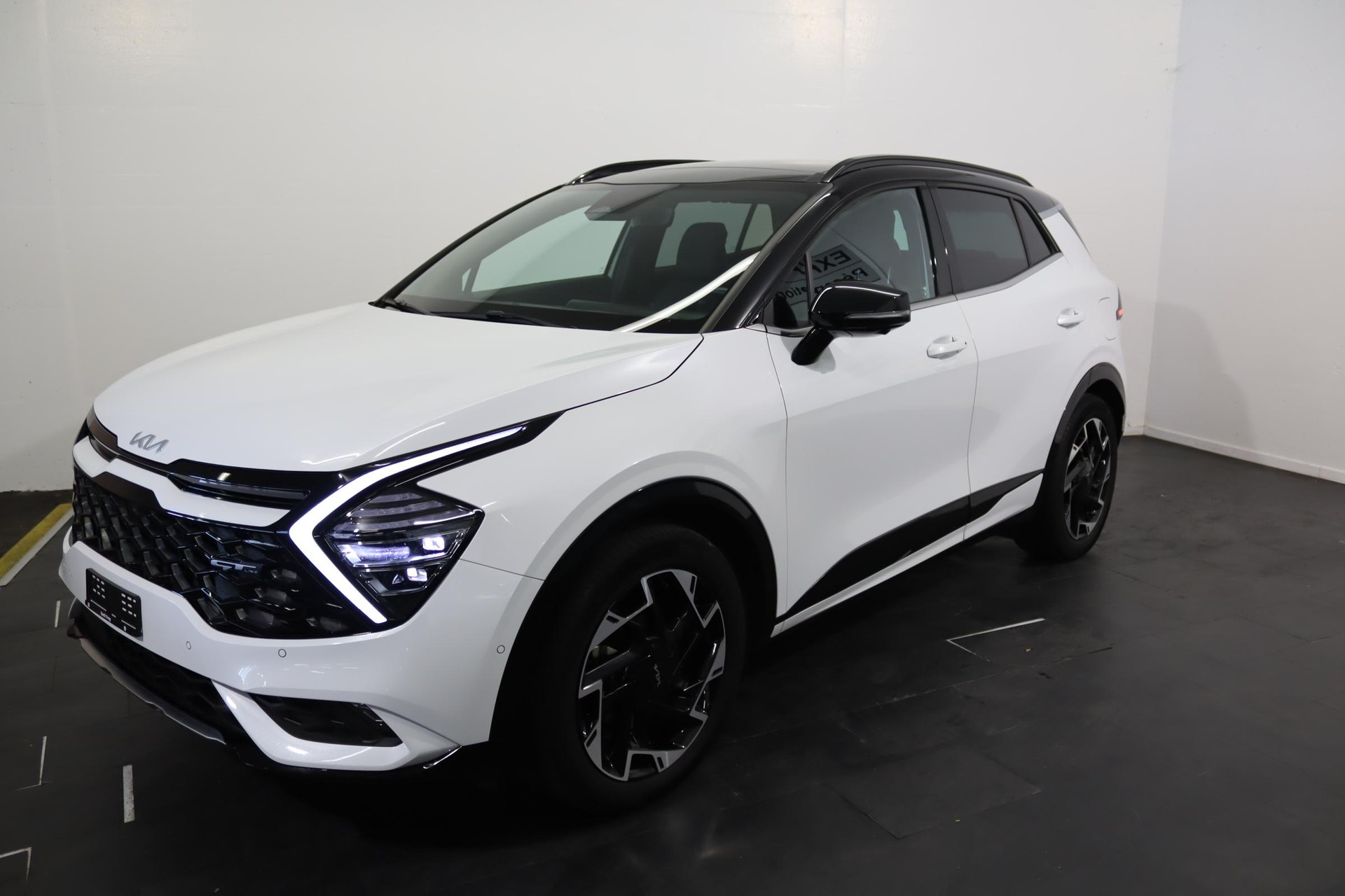 KIA Sportage 1.6 T-GDi PHEV GT-Line-image-0