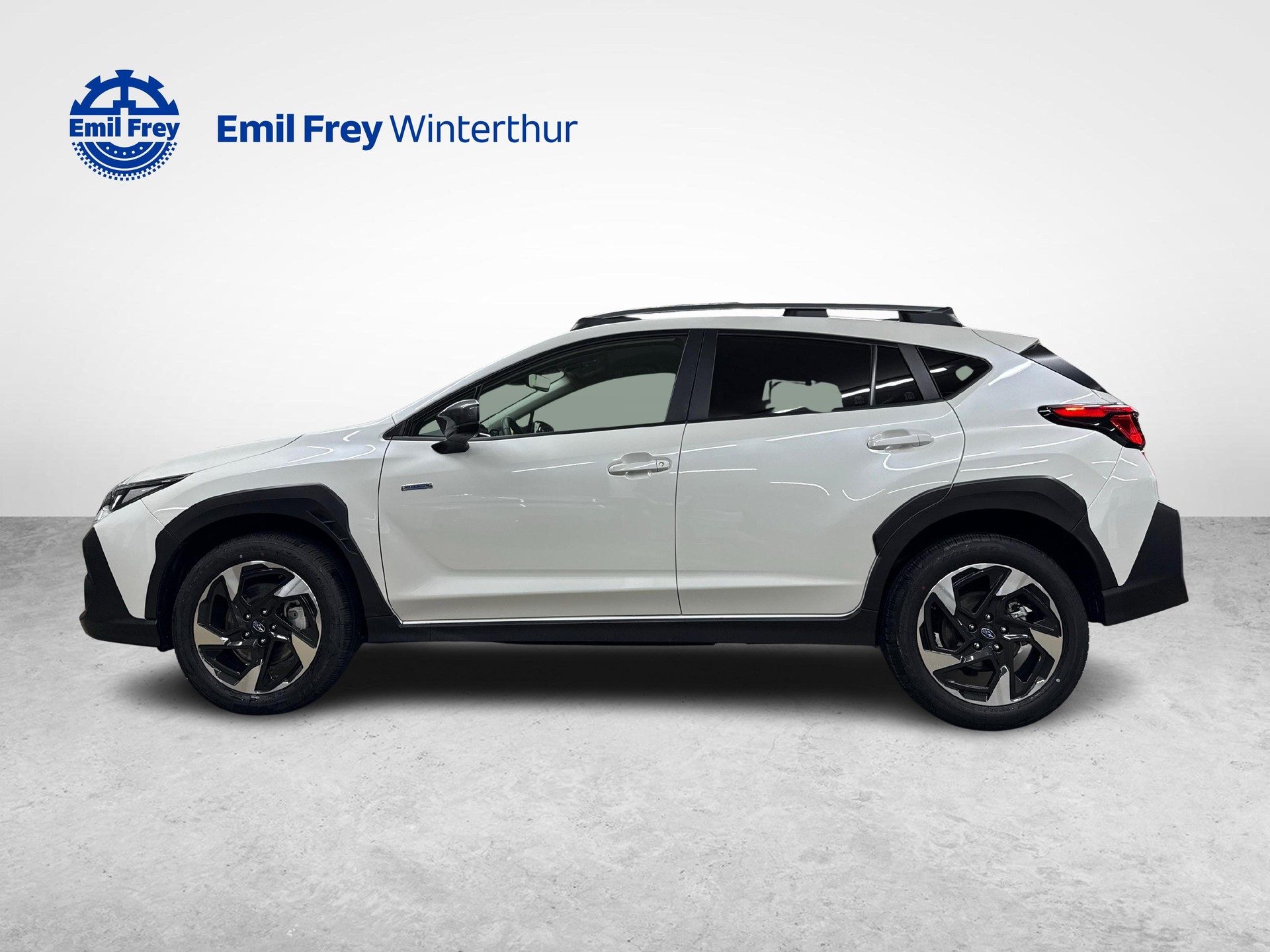 SUBARU Crosstrek 2.0i e-Boxer Swiss Plus-image-1